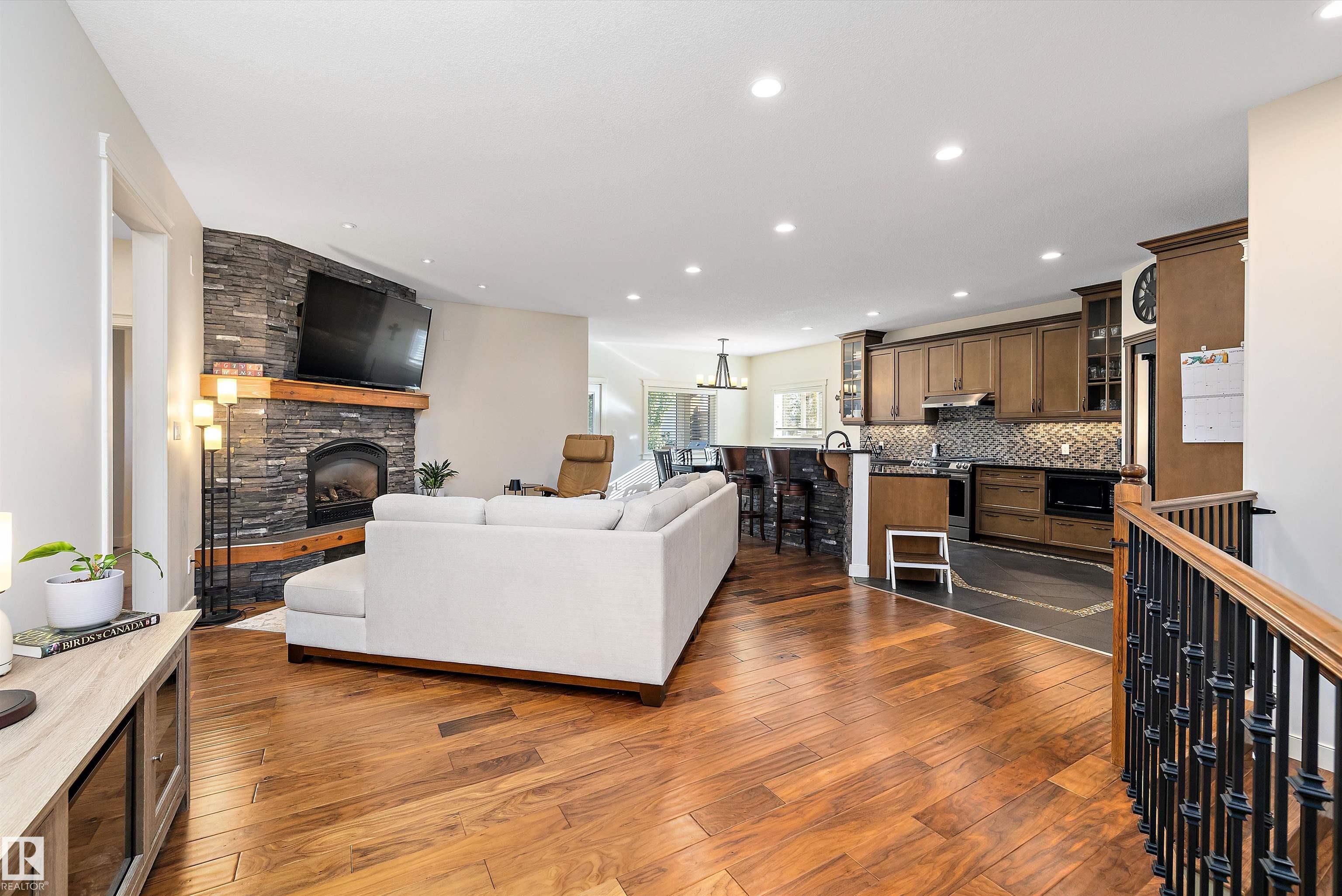 Photo 10 at 10409 98 Street, Morinville