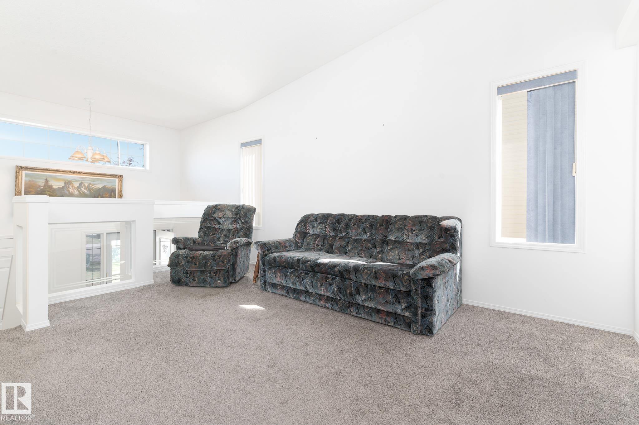Photo 6 at 5 Langley Crescent, Lakewood, Spruce Grove