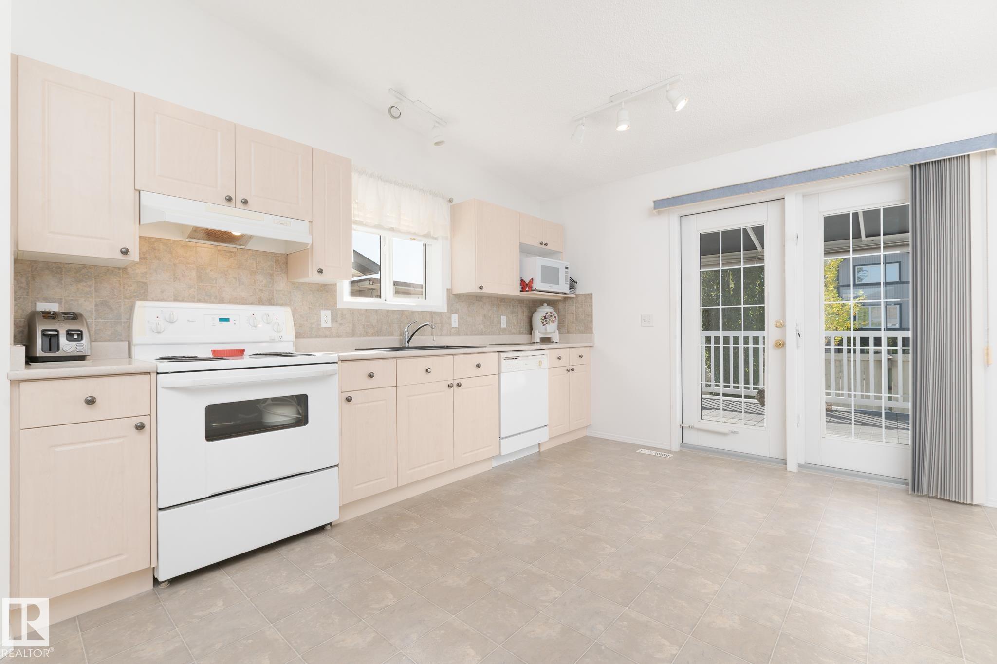Photo 9 at 5 Langley Crescent, Lakewood, Spruce Grove