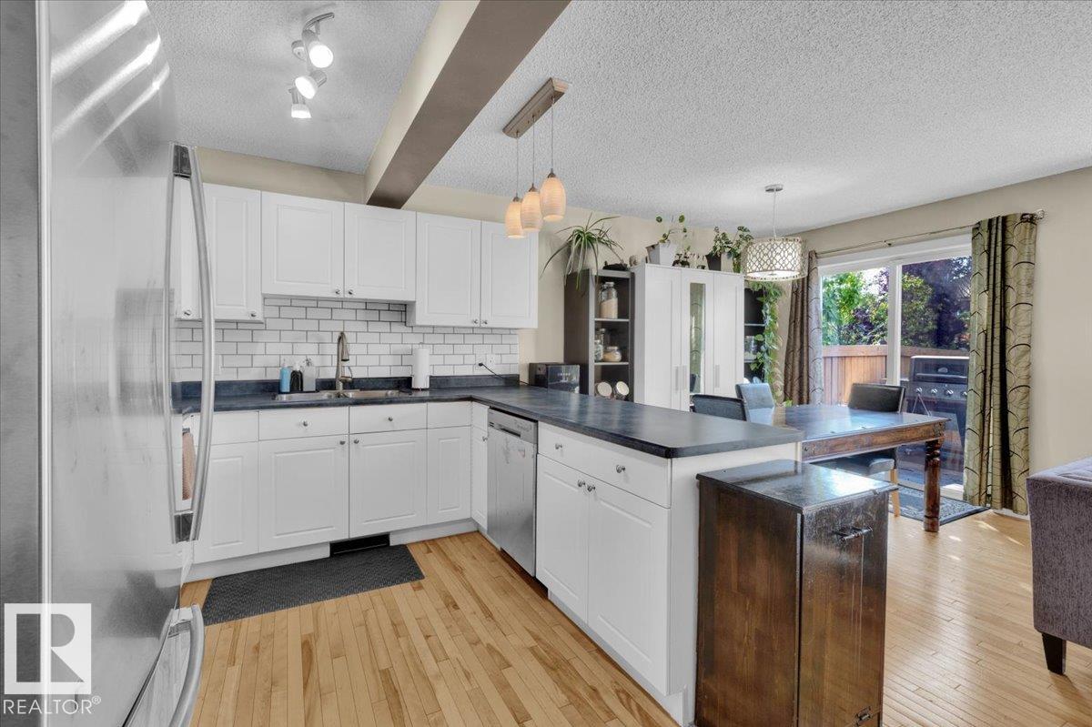Photo 4 at 16 Noah Close, North Ridge, St. Albert