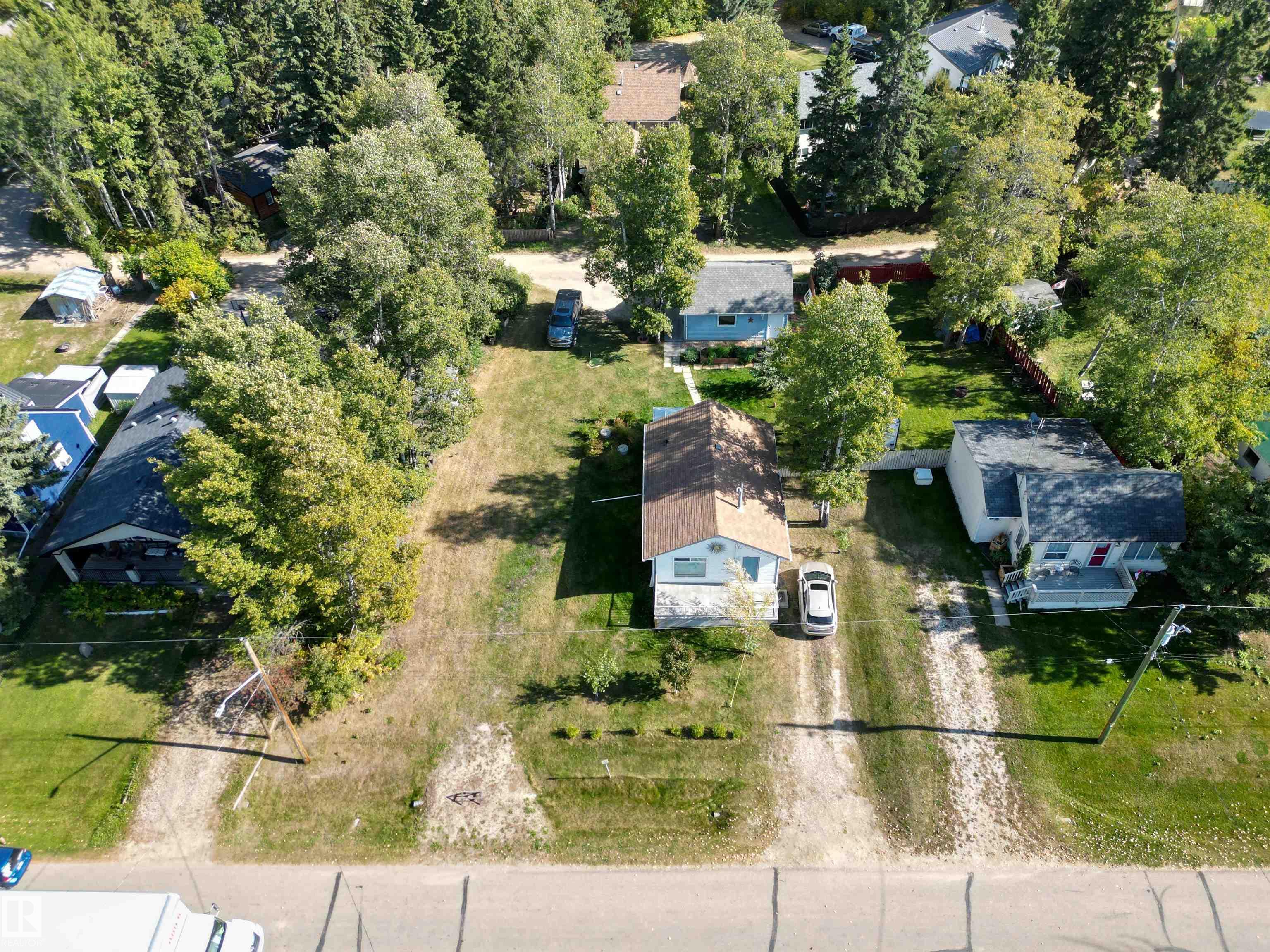 514 & 515 Lakeside Drive, Spring Lake, Rural Parkland County 