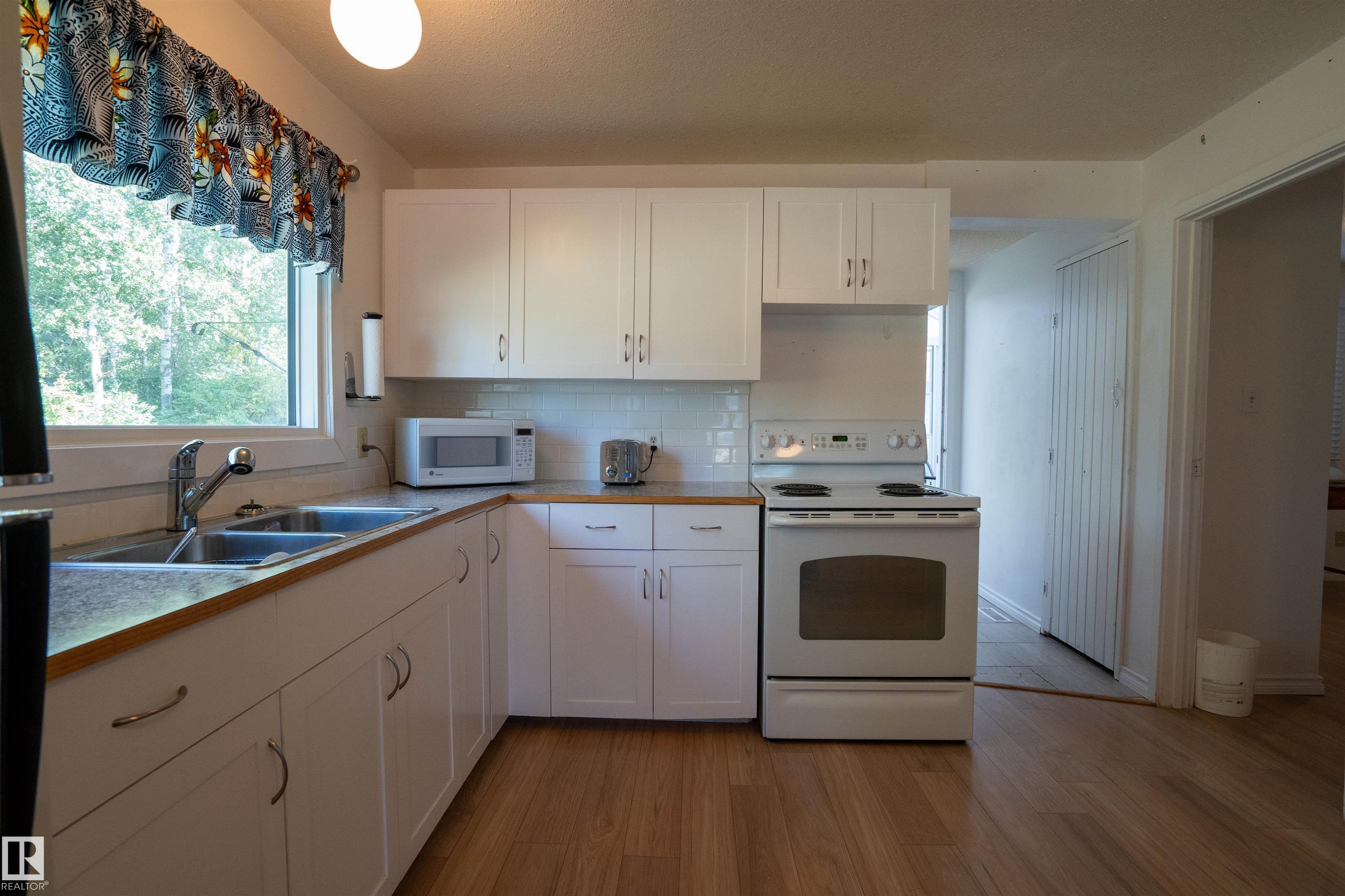 Photo 18 at 514 & 515 Lakeside Drive, Spring Lake, Rural Parkland County