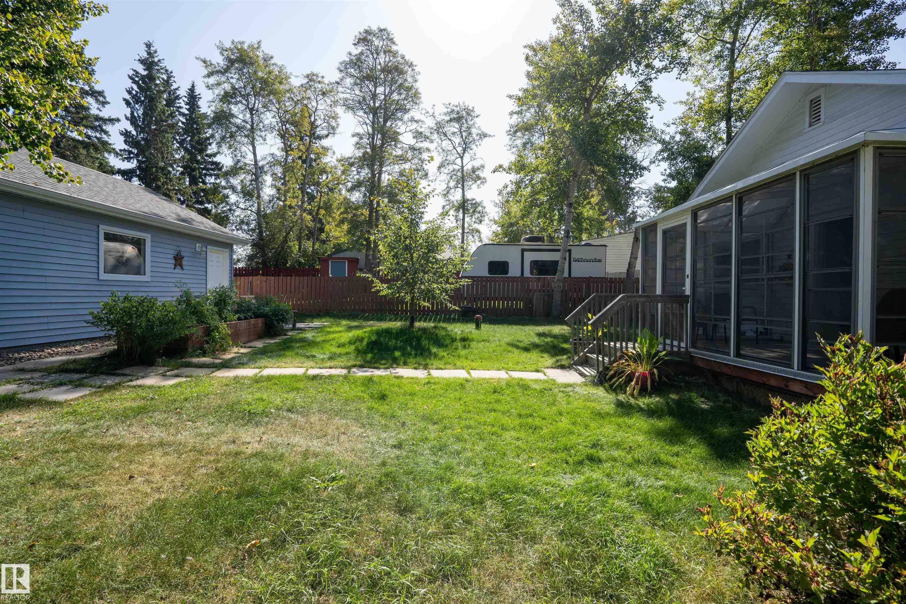 Photo 22 at 514 & 515 Lakeside Drive, Spring Lake, Rural Parkland County