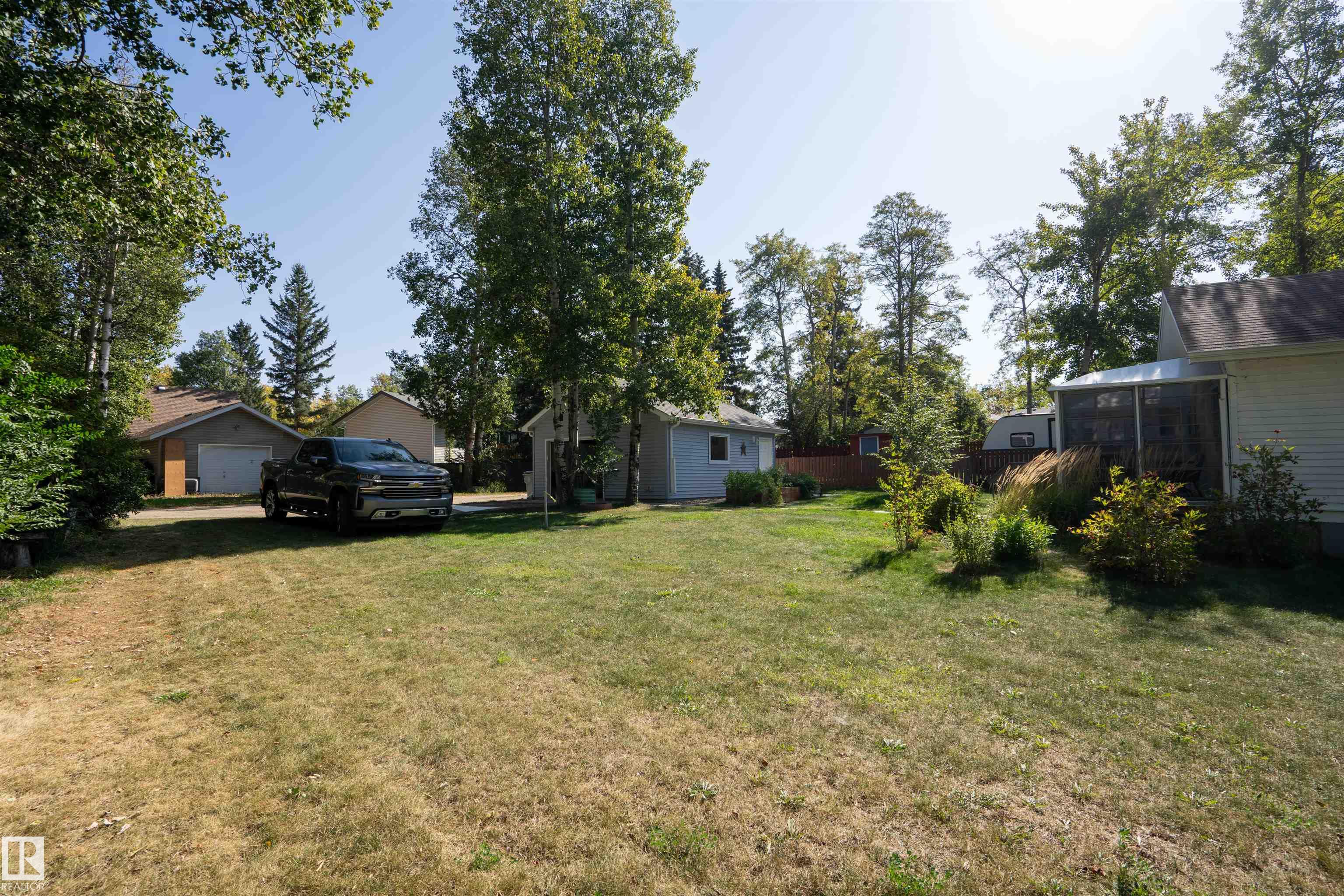 Photo 29 at 514 & 515 Lakeside Drive, Spring Lake, Rural Parkland County