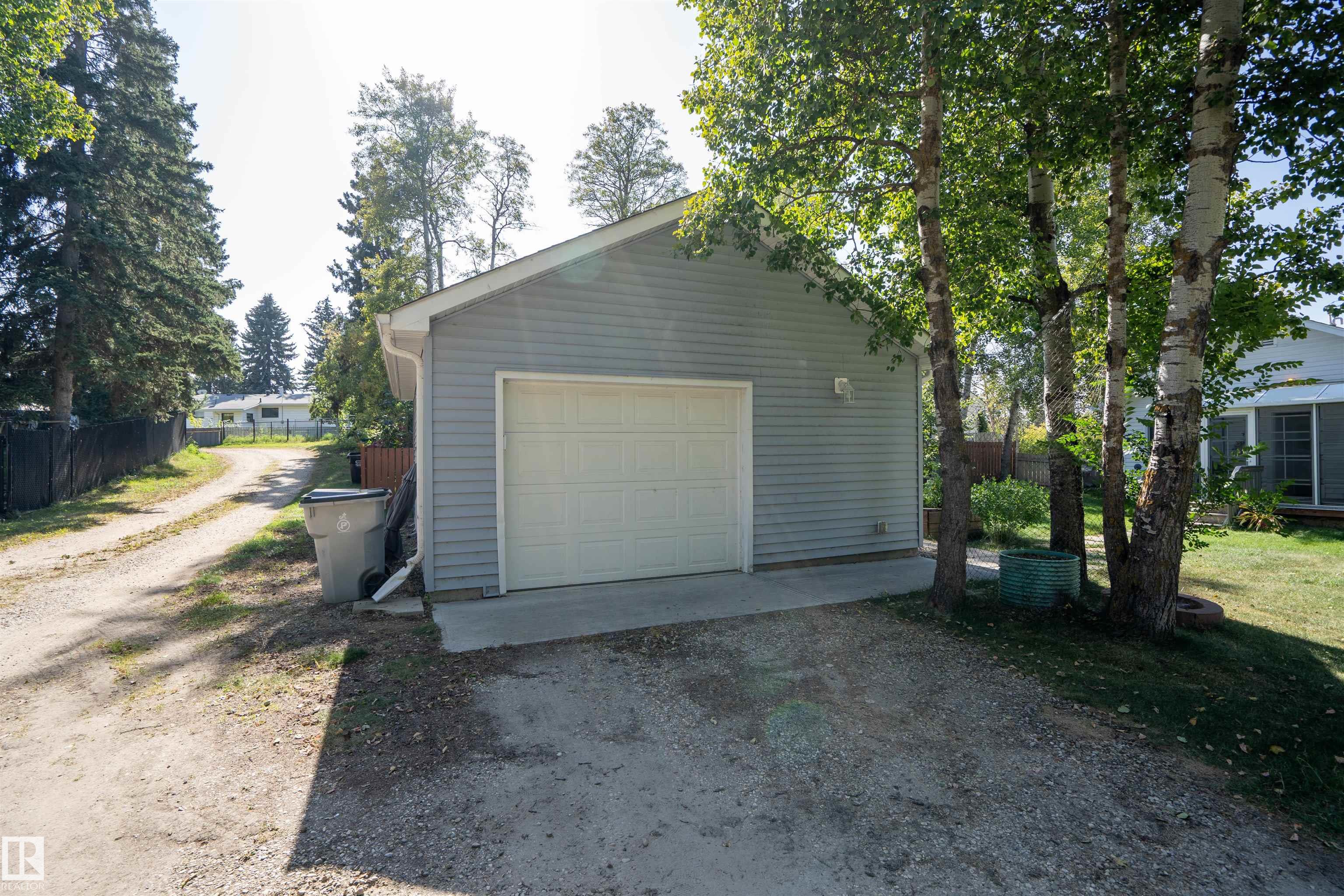 Photo 35 at 514 & 515 Lakeside Drive, Spring Lake, Rural Parkland County