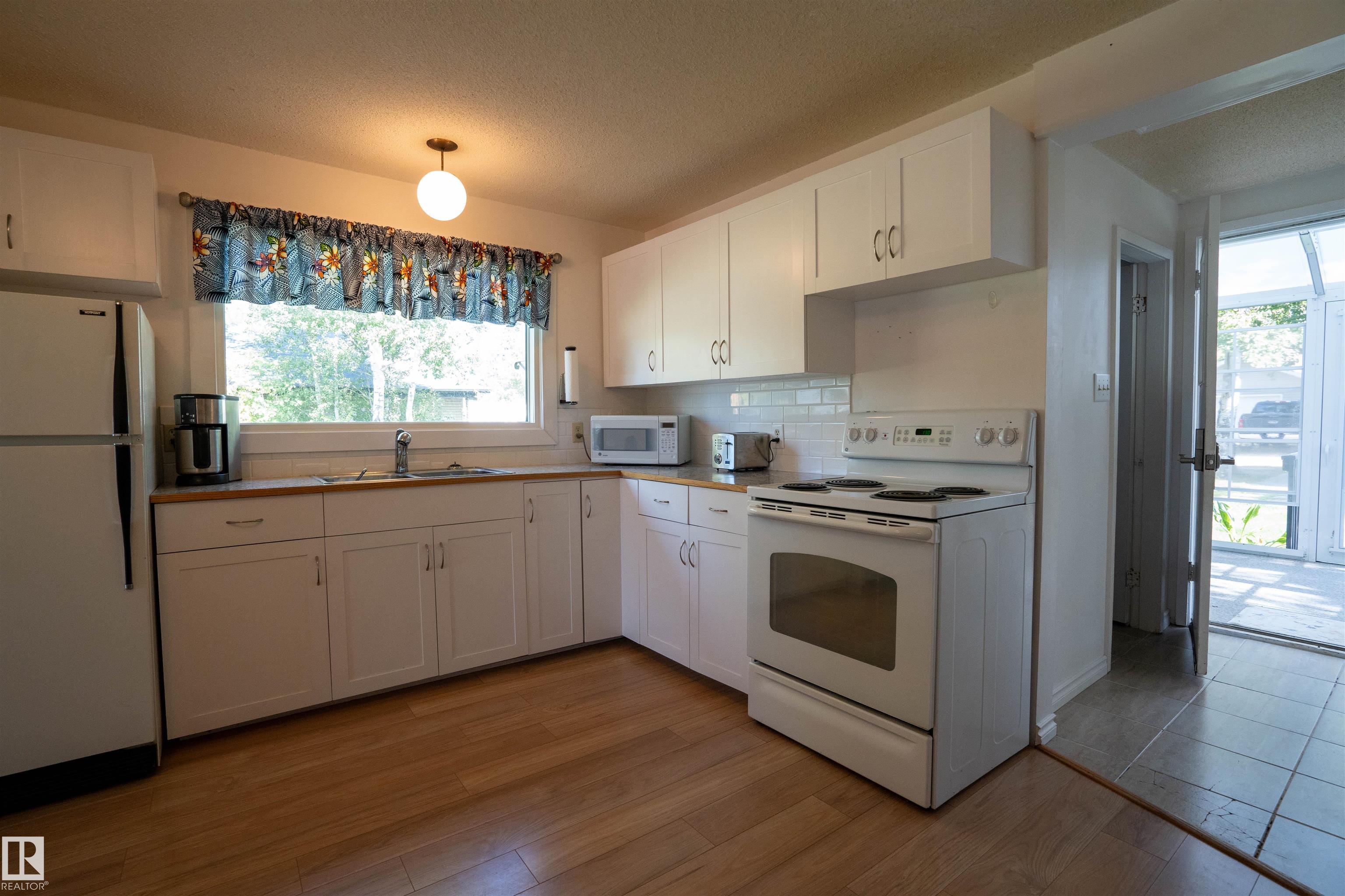 Photo 8 at 514 & 515 Lakeside Drive, Spring Lake, Rural Parkland County