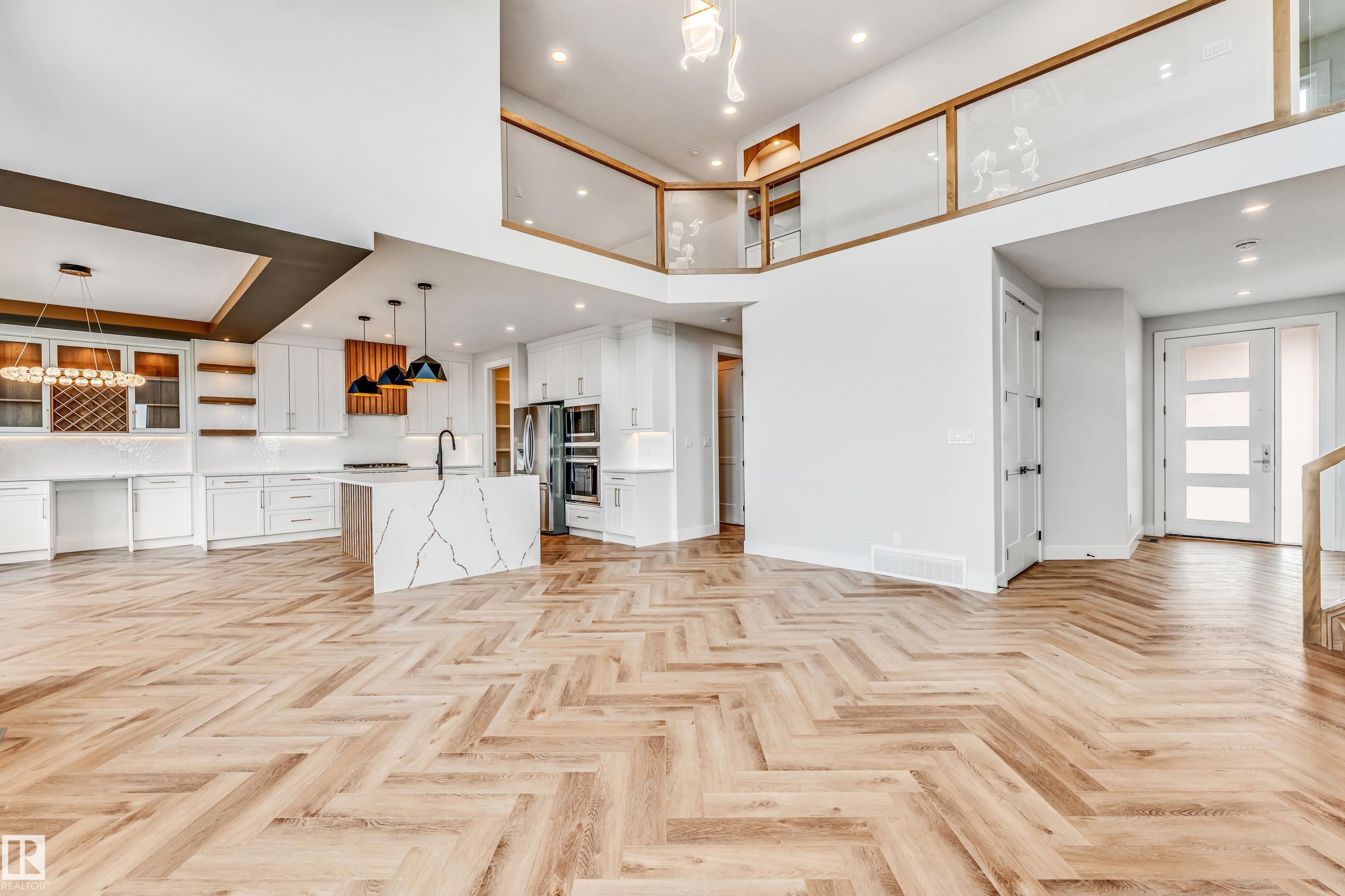 Photo 3 at 29 Darby Crescent, Deer Park, Spruce Grove