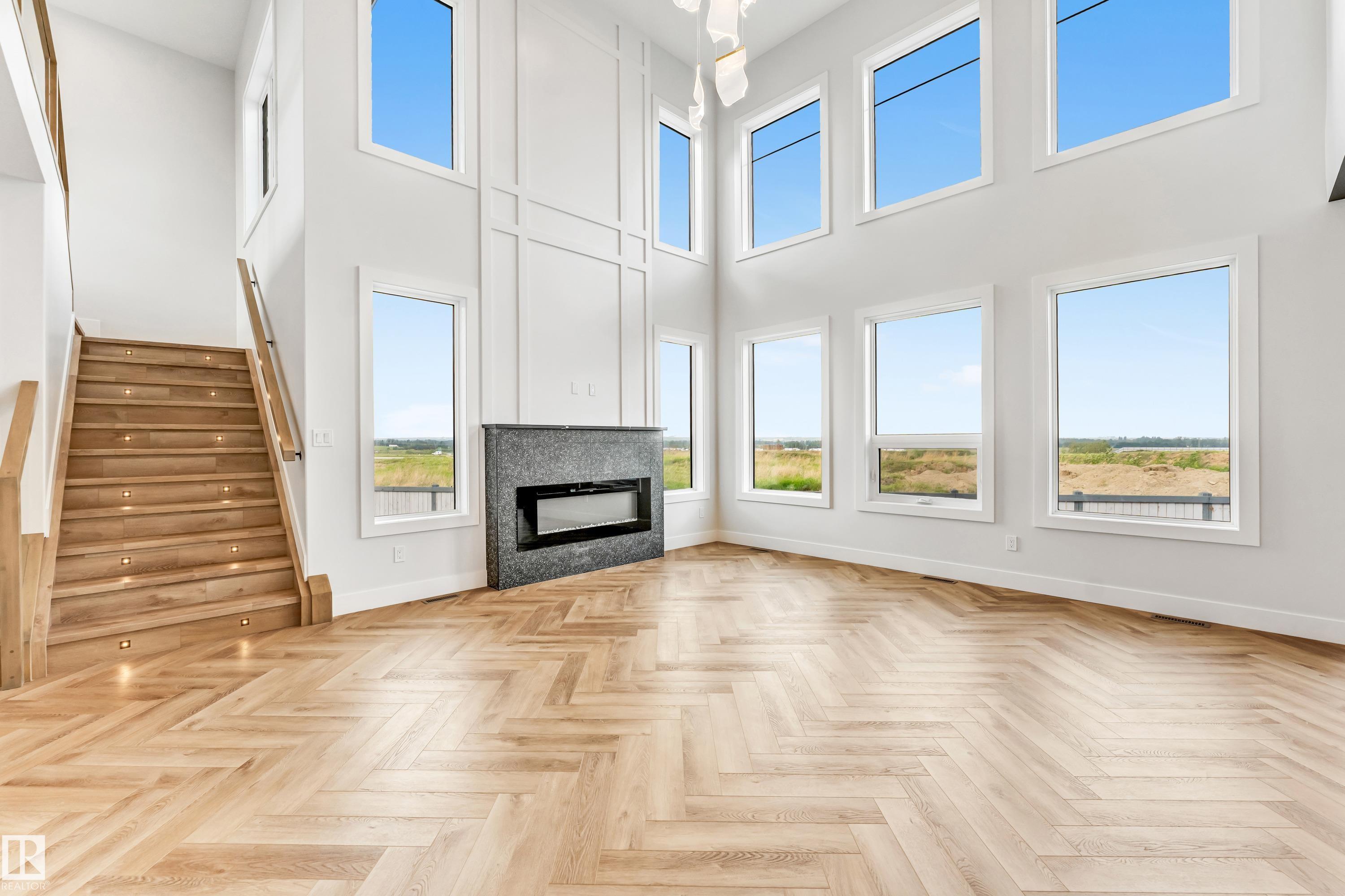 Photo 10 at 29 Darby Crescent, Deer Park, Spruce Grove