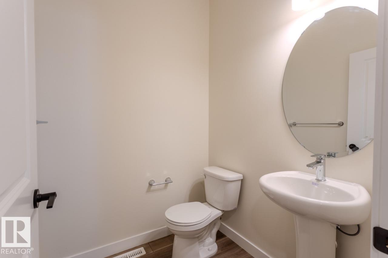 Photo 9 at 304 Juniper Cove, Woodbend, Leduc