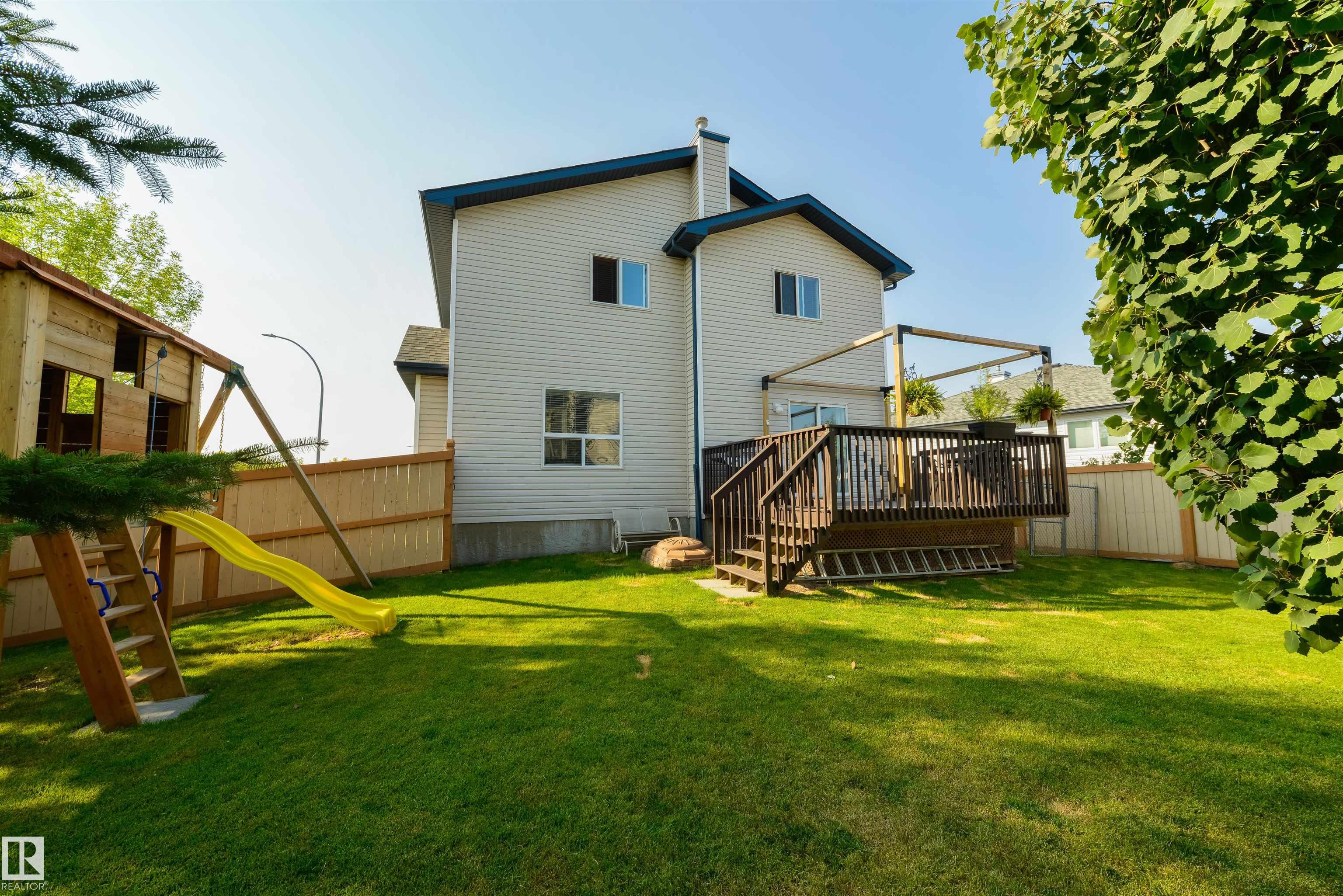 Photo 41 at 13 Willis Crescent, Windrose, Leduc
