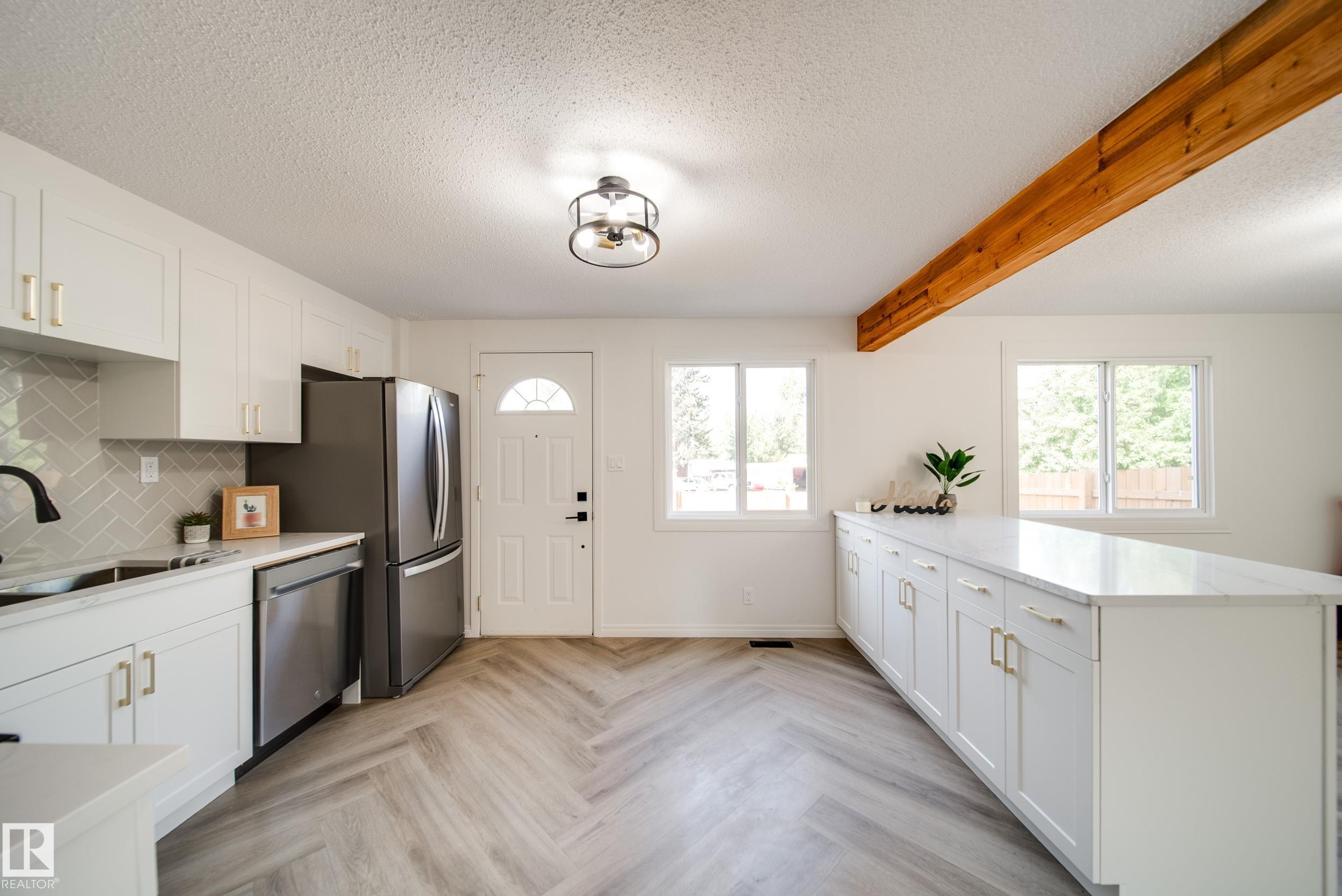 Photo 11 at 289 Ridgewood, Braeside, St. Albert