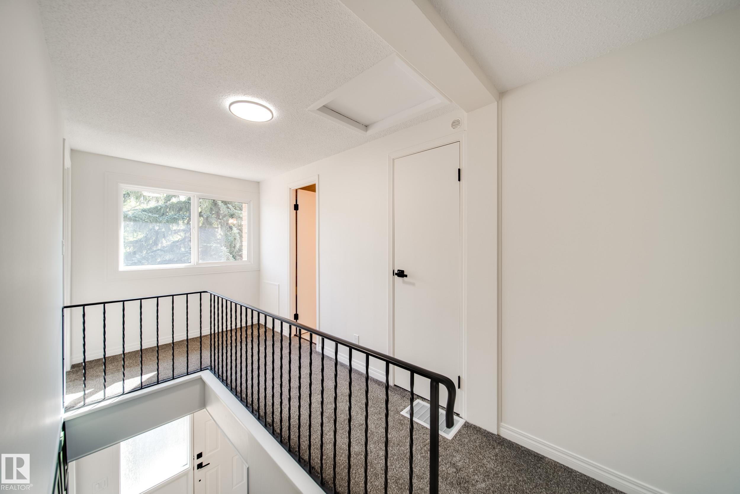 Photo 14 at 289 Ridgewood, Braeside, St. Albert