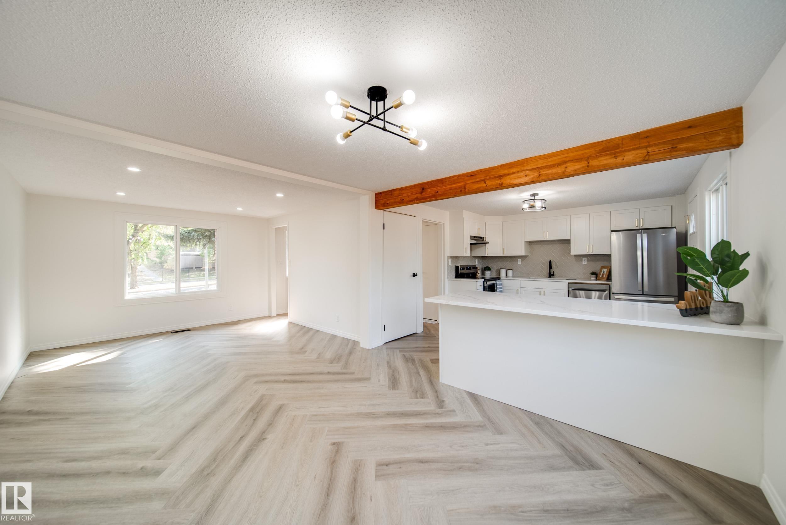 Photo 9 at 289 Ridgewood, Braeside, St. Albert