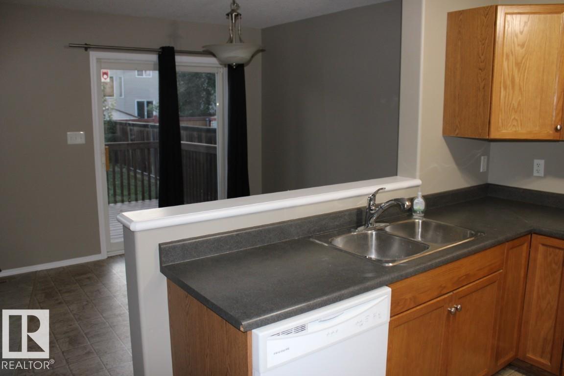 Photo 16 at 165 Rue Magnan, Montalet, Beaumont