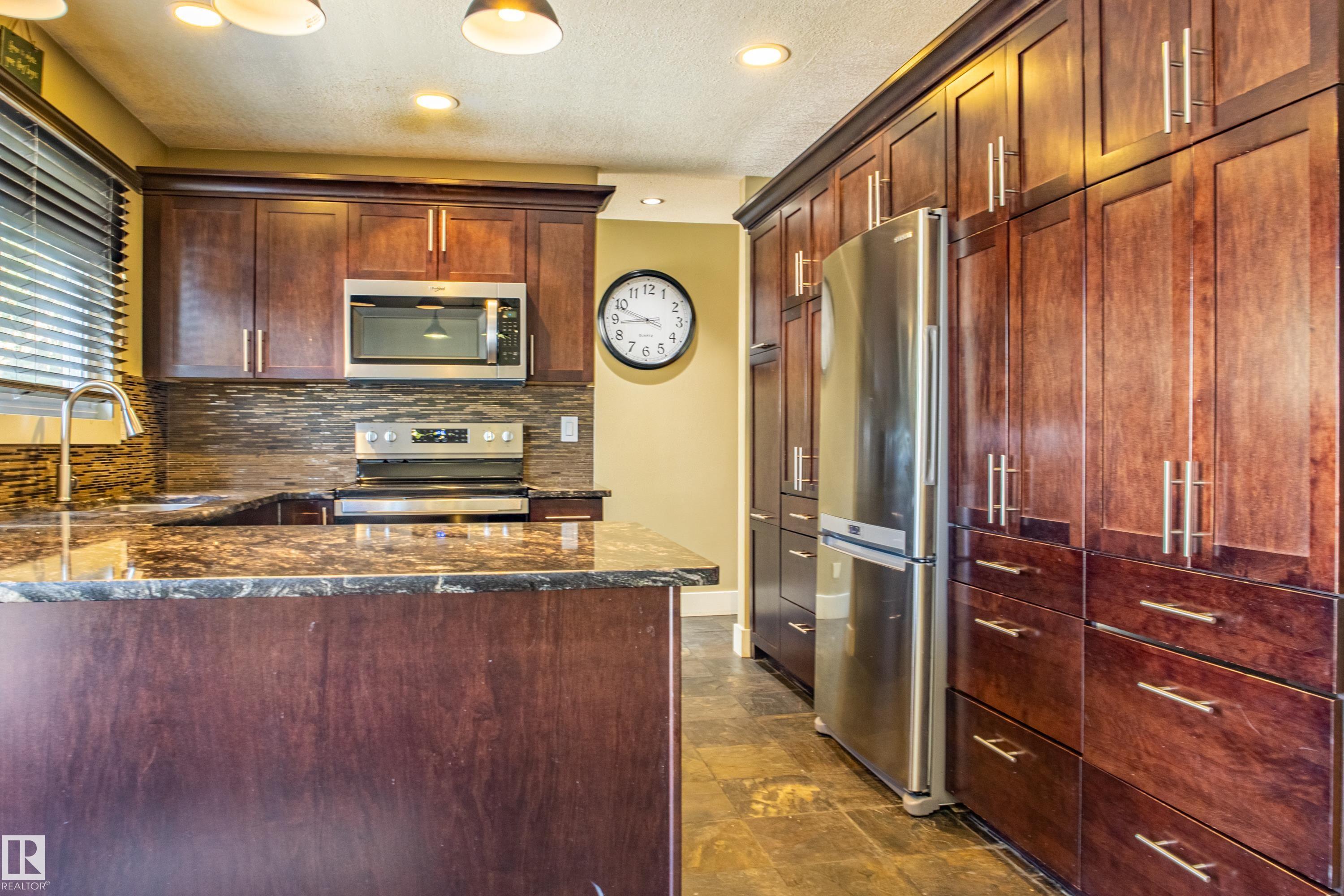 Photo 13 at 18 Lockhart Drive, Lacombe Park, St. Albert