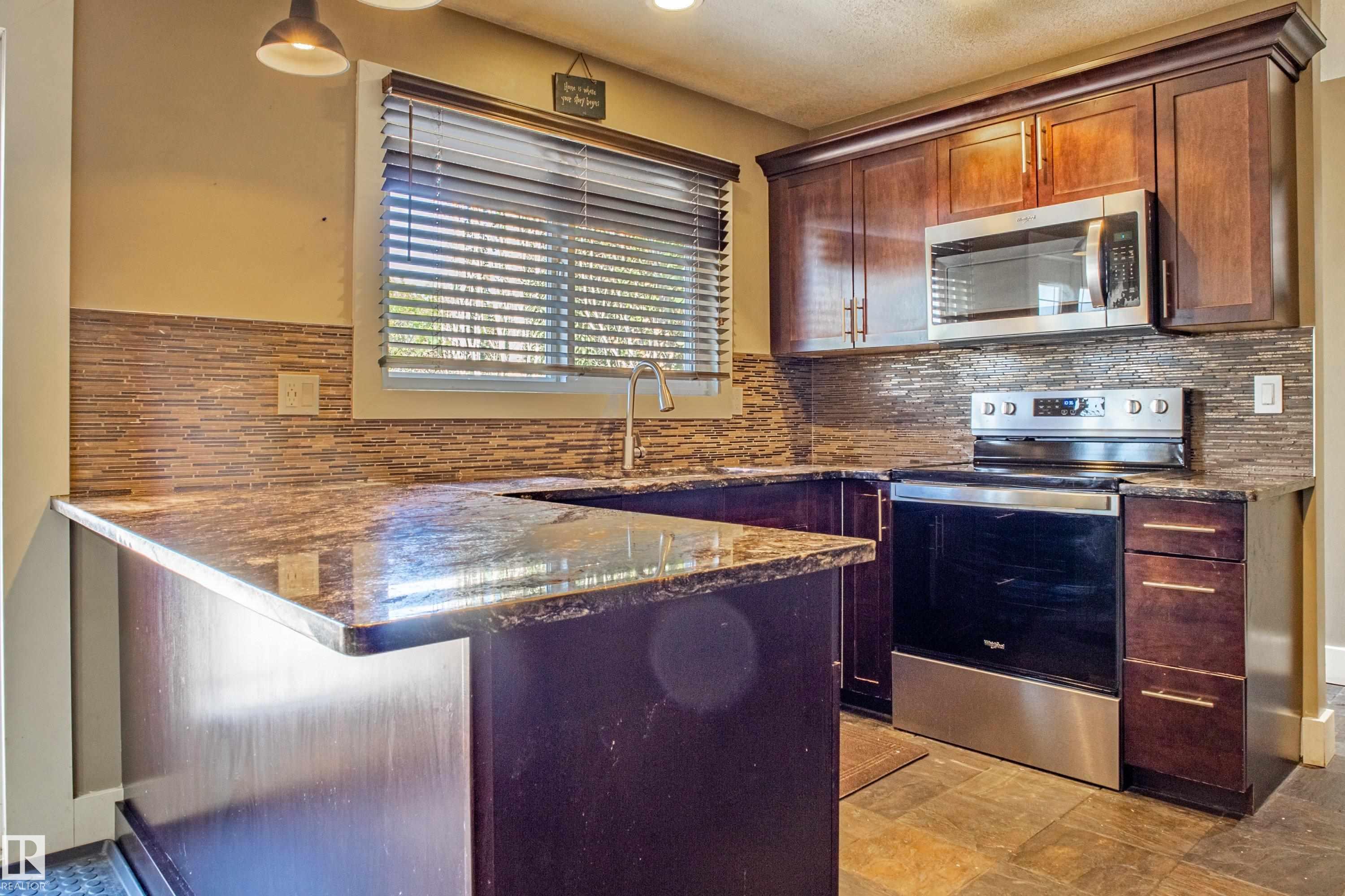 Photo 14 at 18 Lockhart Drive, Lacombe Park, St. Albert