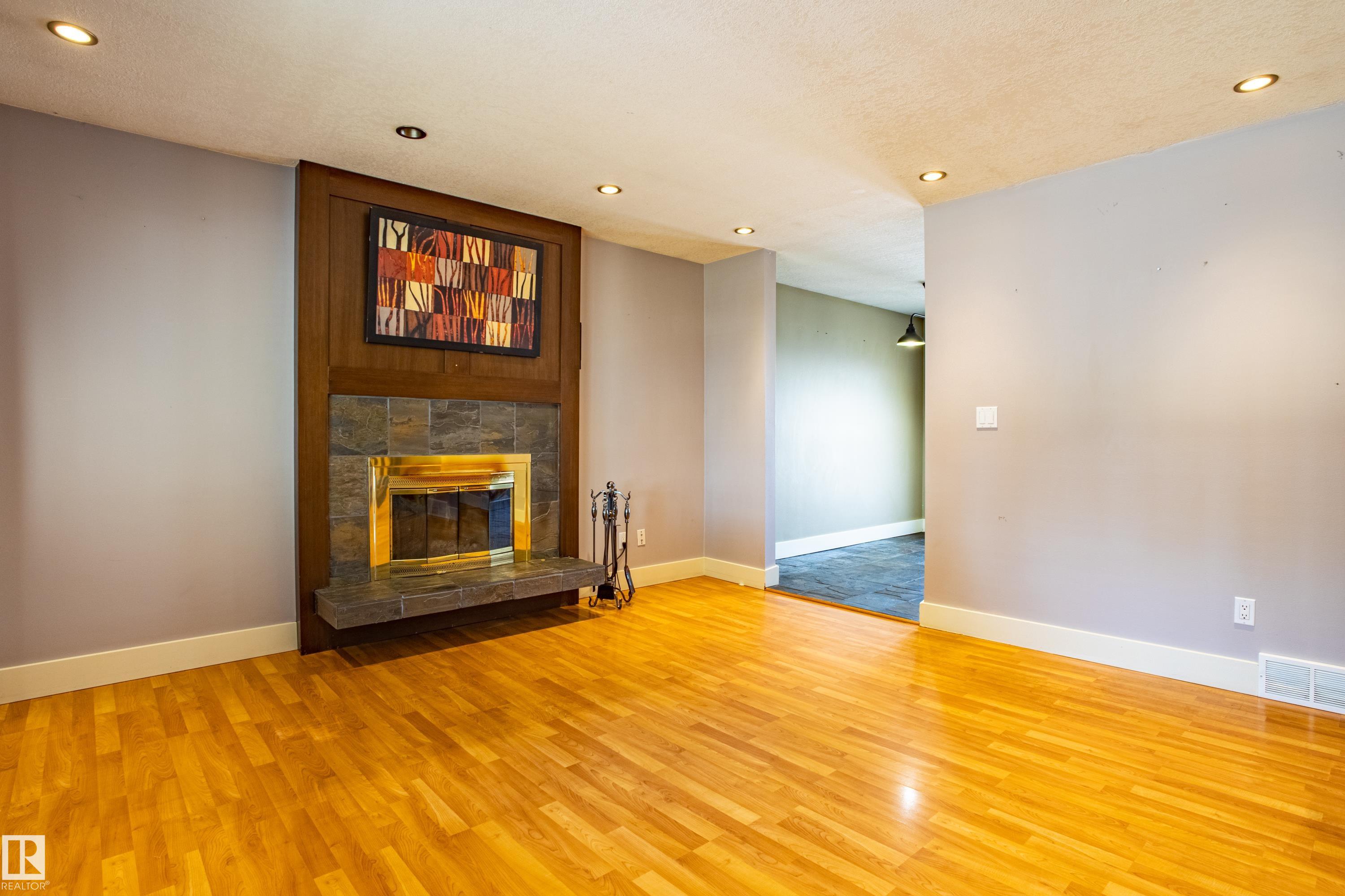 Photo 4 at 18 Lockhart Drive, Lacombe Park, St. Albert