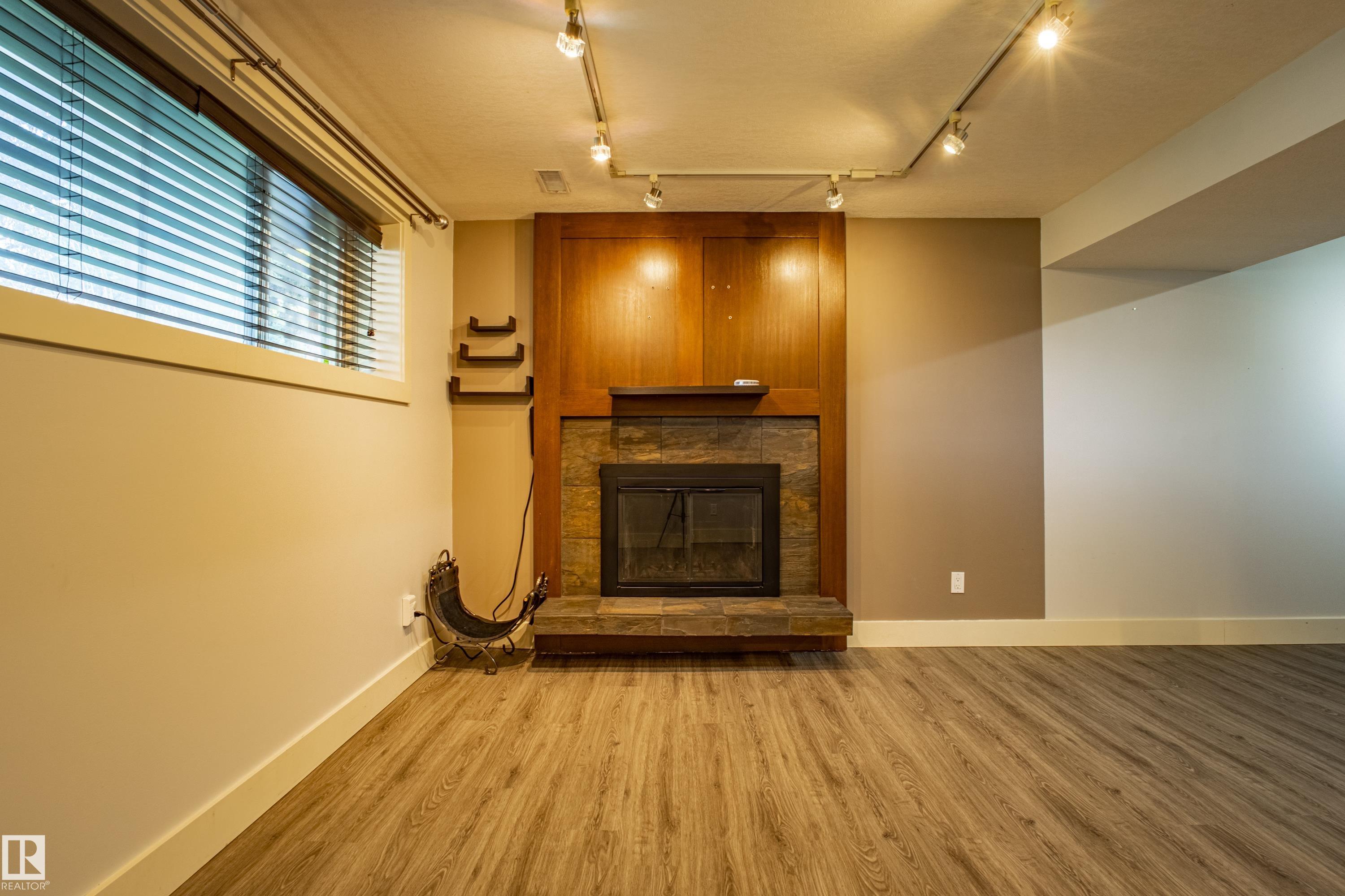 Photo 32 at 18 Lockhart Drive, Lacombe Park, St. Albert