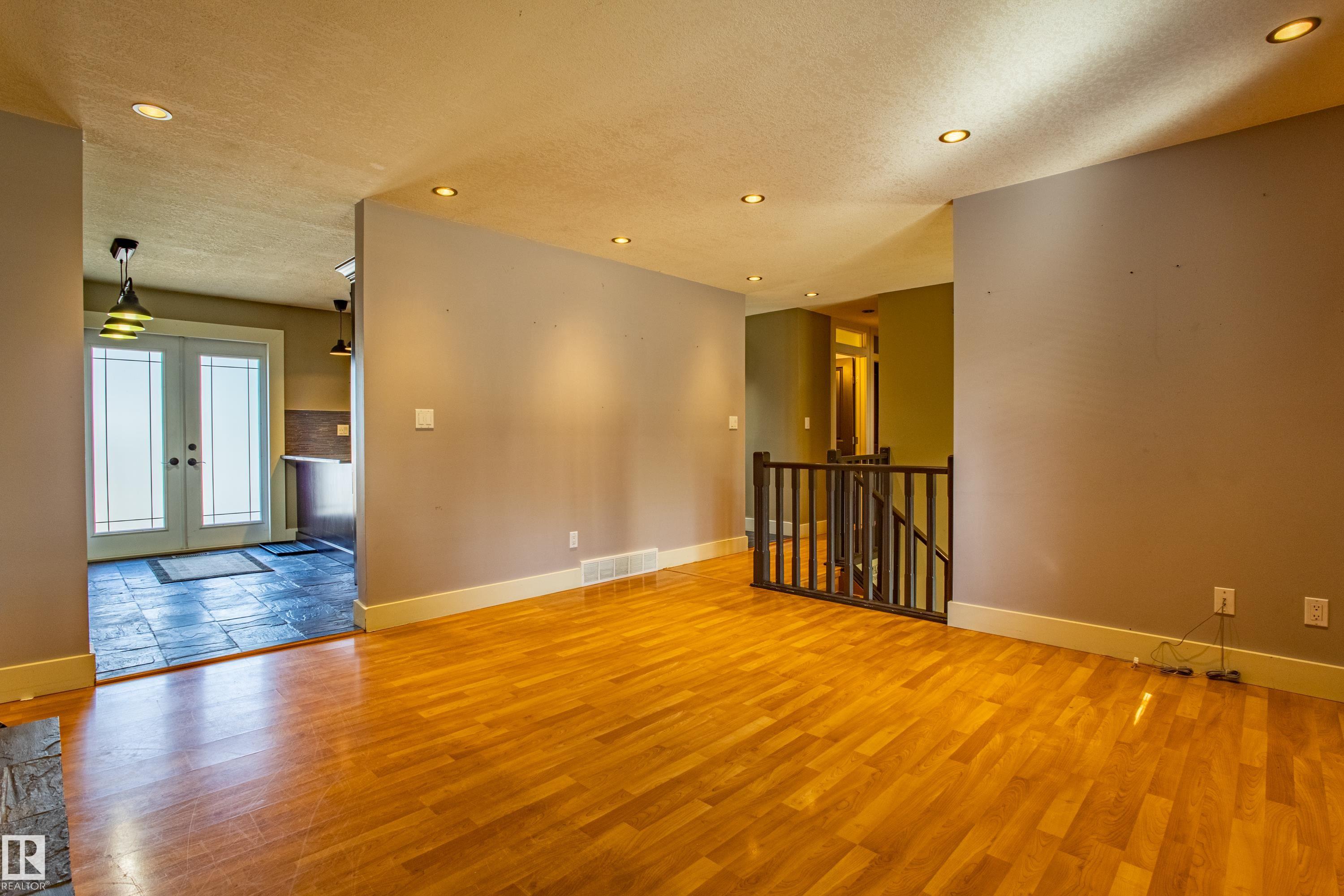 Photo 5 at 18 Lockhart Drive, Lacombe Park, St. Albert