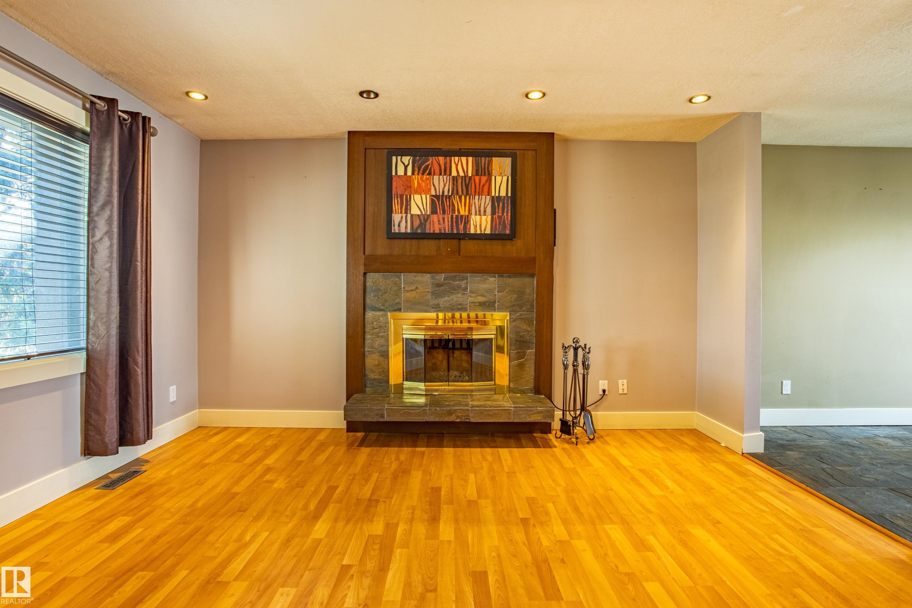 Photo 7 at 18 Lockhart Drive, Lacombe Park, St. Albert