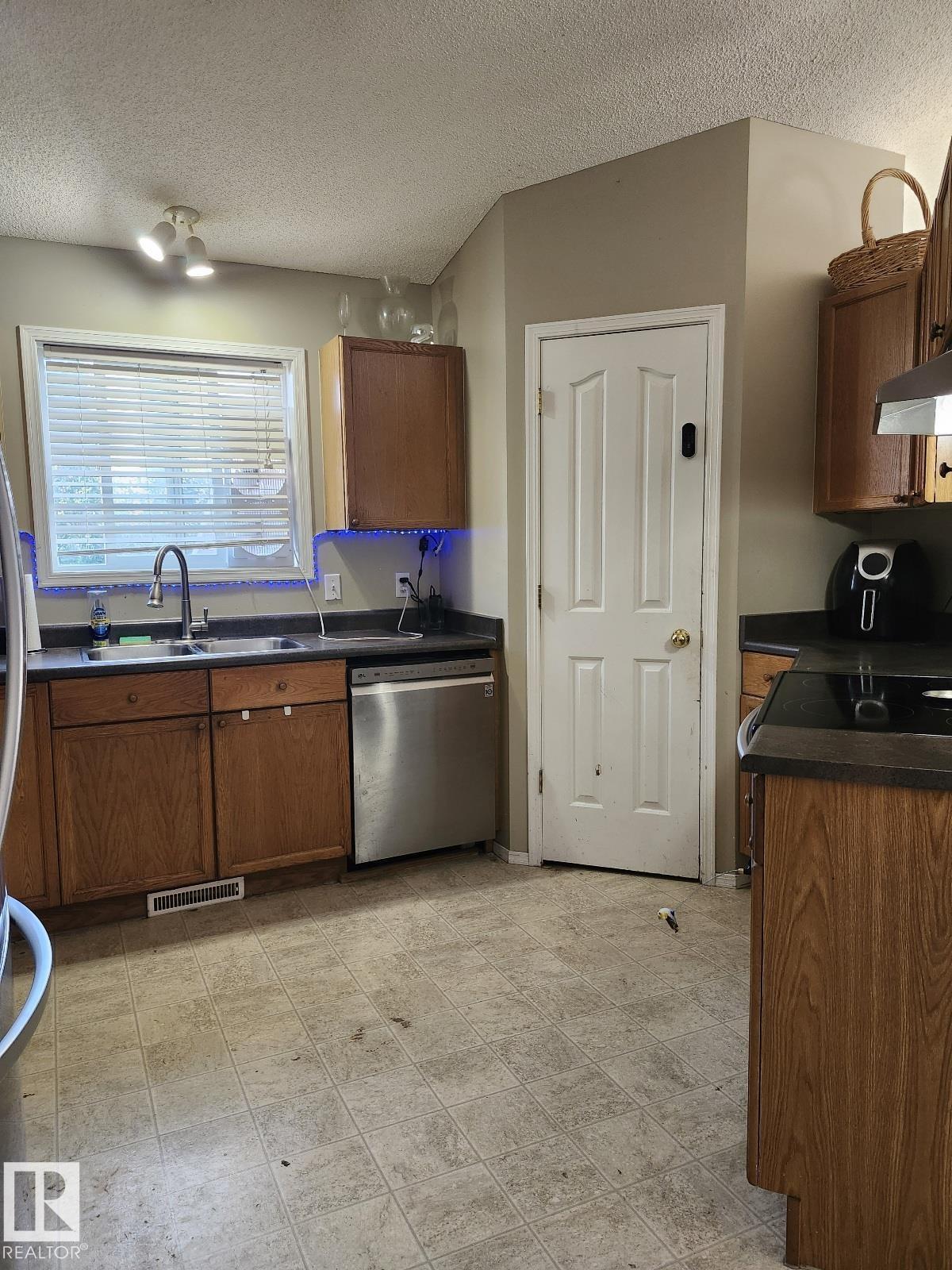 Photo 5 at 108 Brookview Way, Brookview, Stony Plain