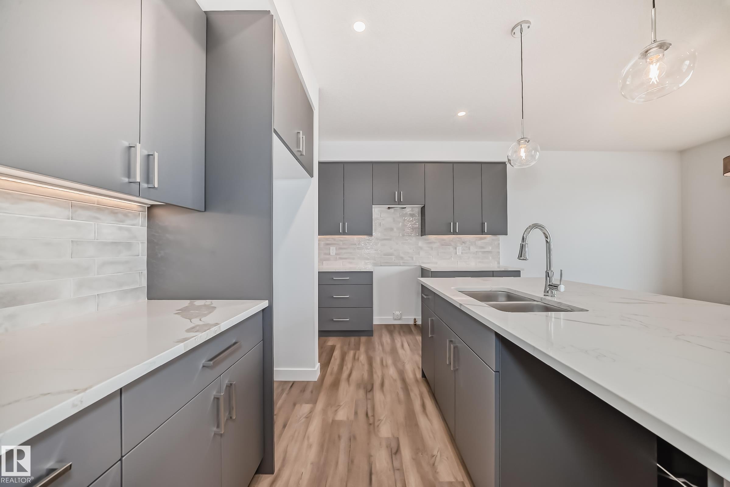 Photo 13 at 10226 92a Avenue, Morinville