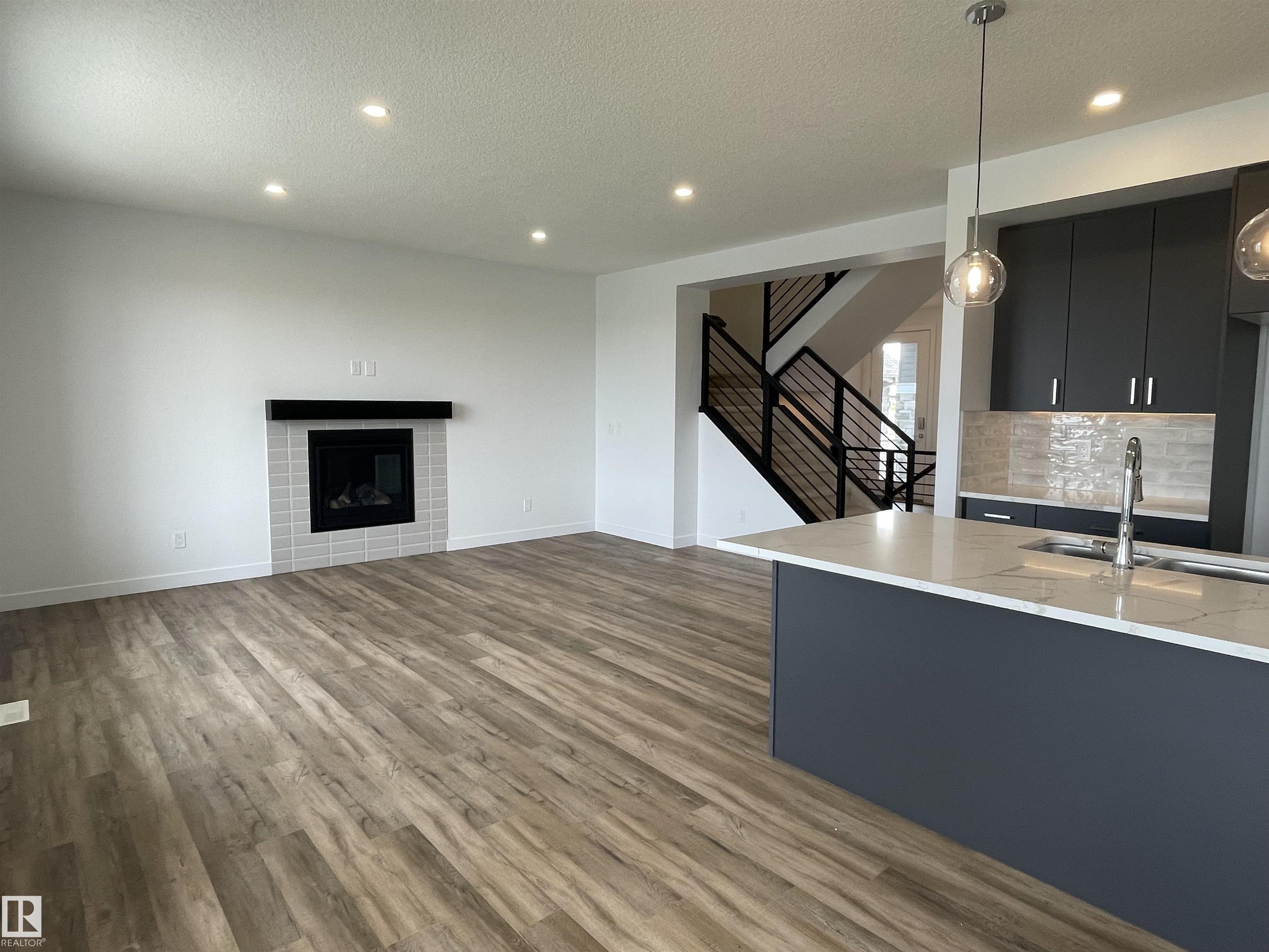 Photo 21 at 10226 92a Avenue, Morinville