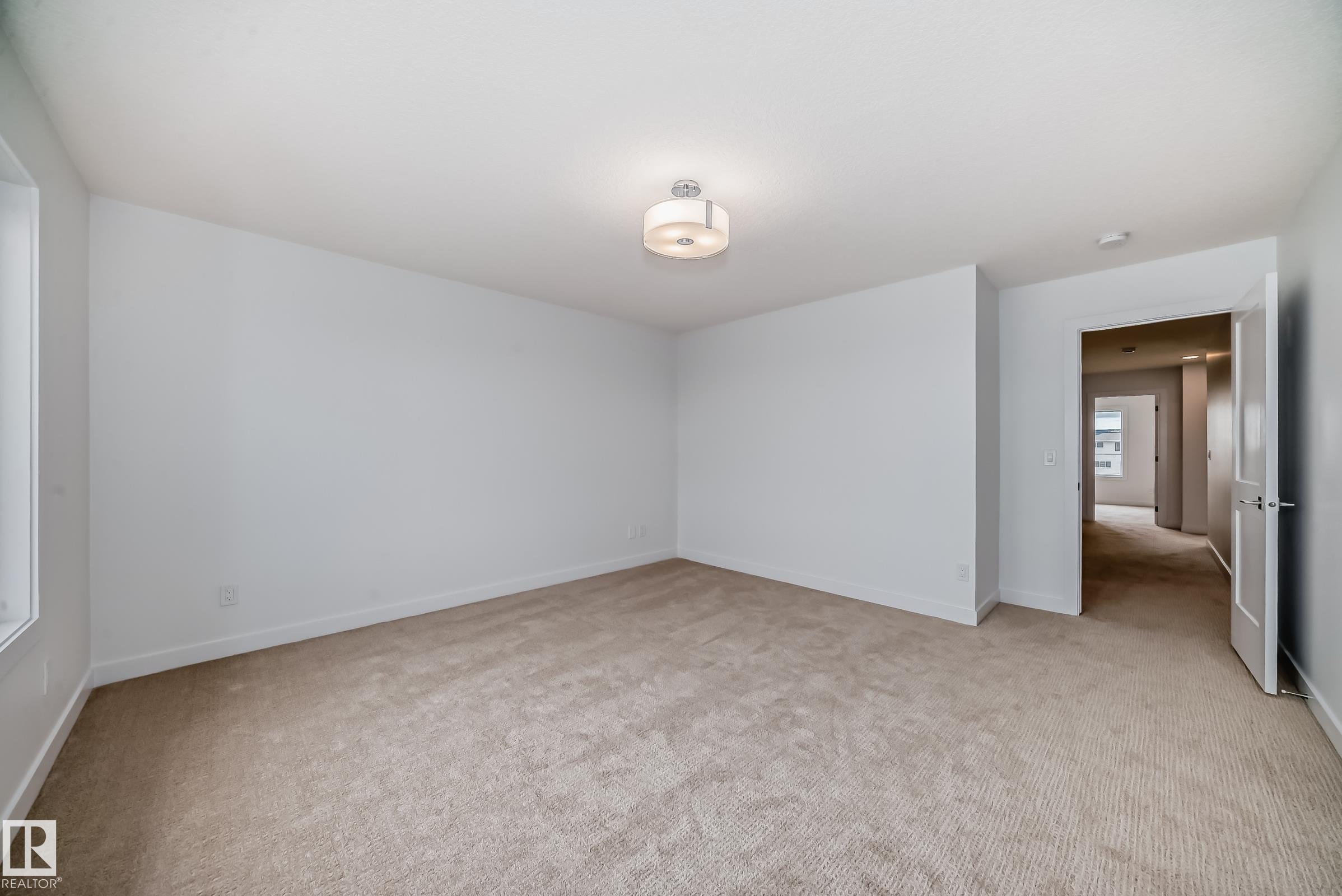 Photo 31 at 10226 92a Avenue, Morinville