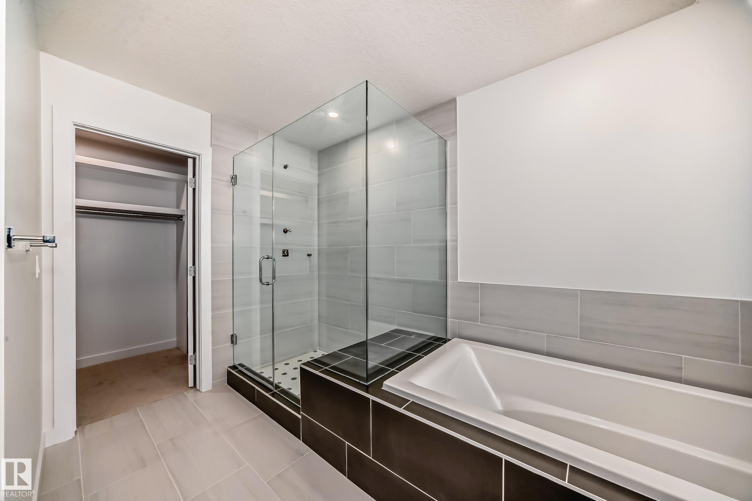 Photo 34 at 10226 92a Avenue, Morinville