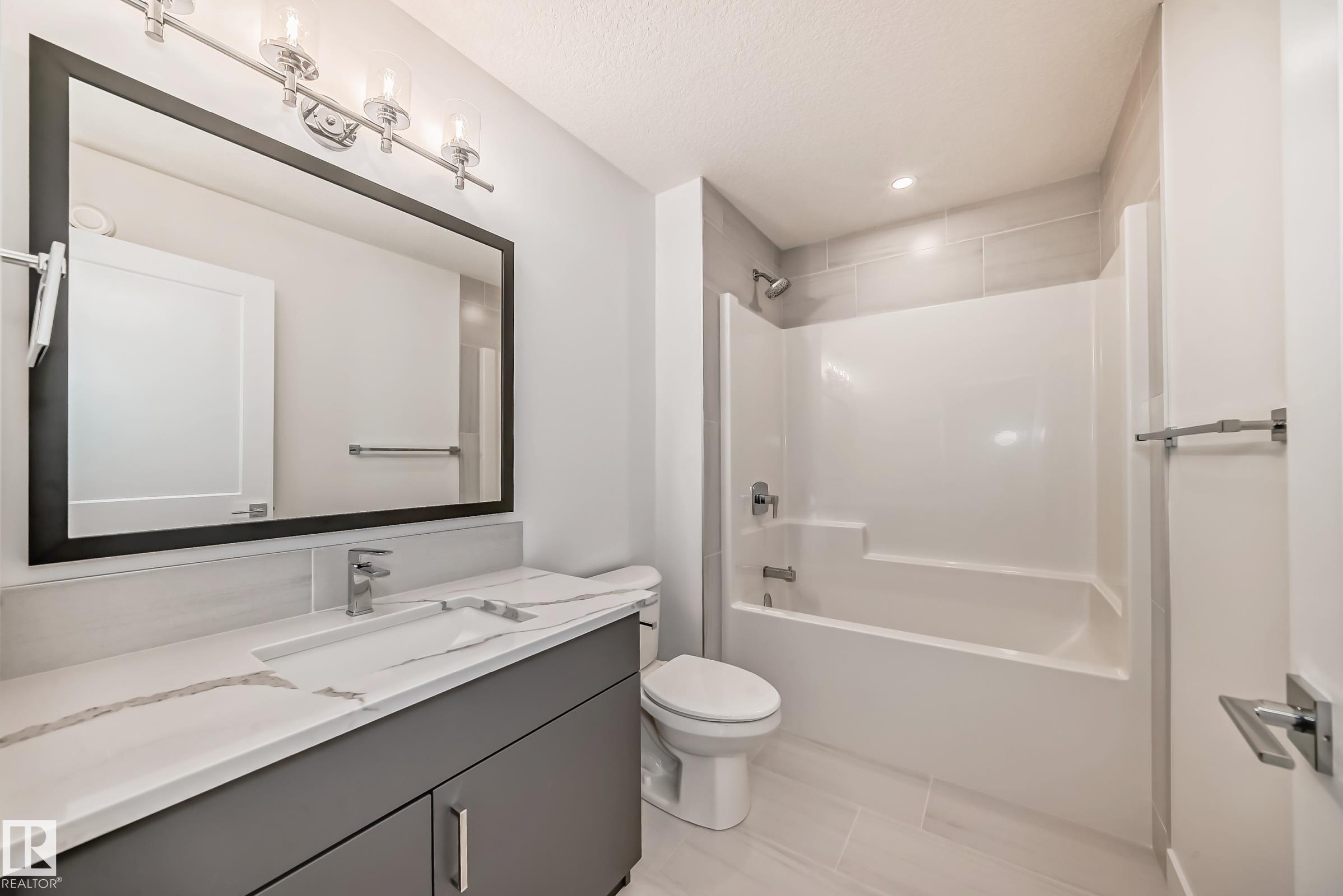Photo 42 at 10226 92a Avenue, Morinville