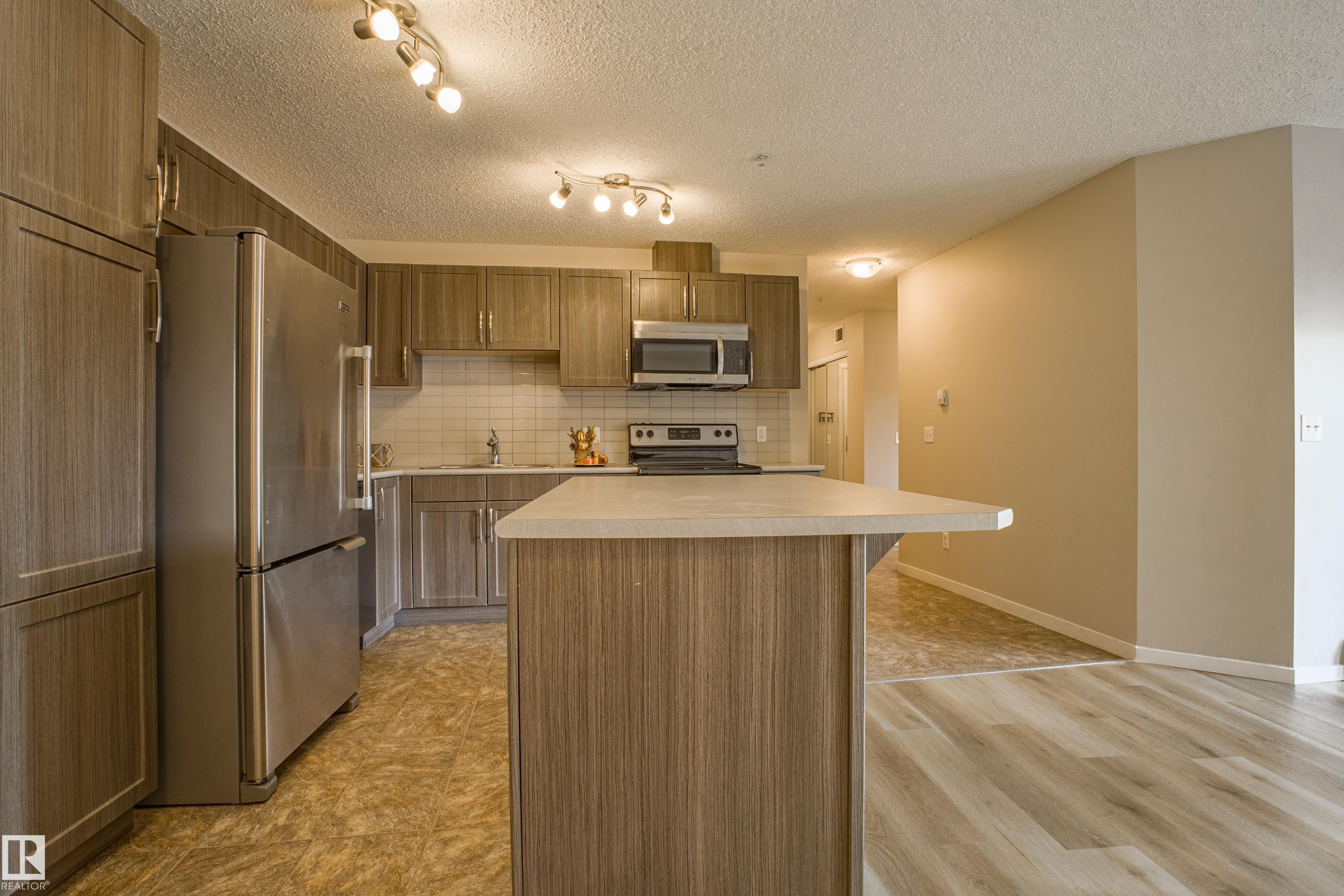 Photo 4 at 211 - 1820 Rutherford Road SW, Rutherford, Edmonton