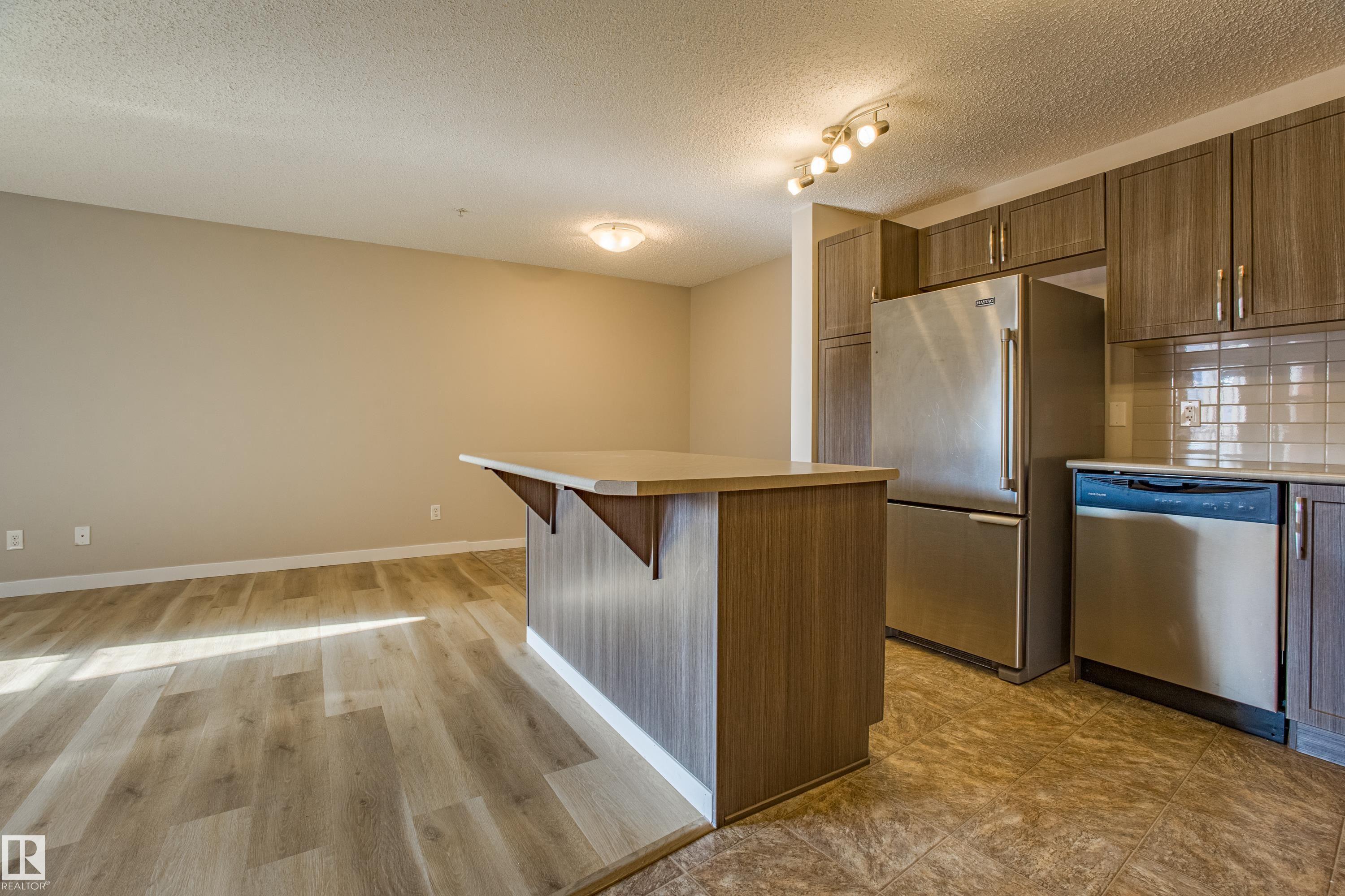 Photo 7 at 211 - 1820 Rutherford Road SW, Rutherford, Edmonton