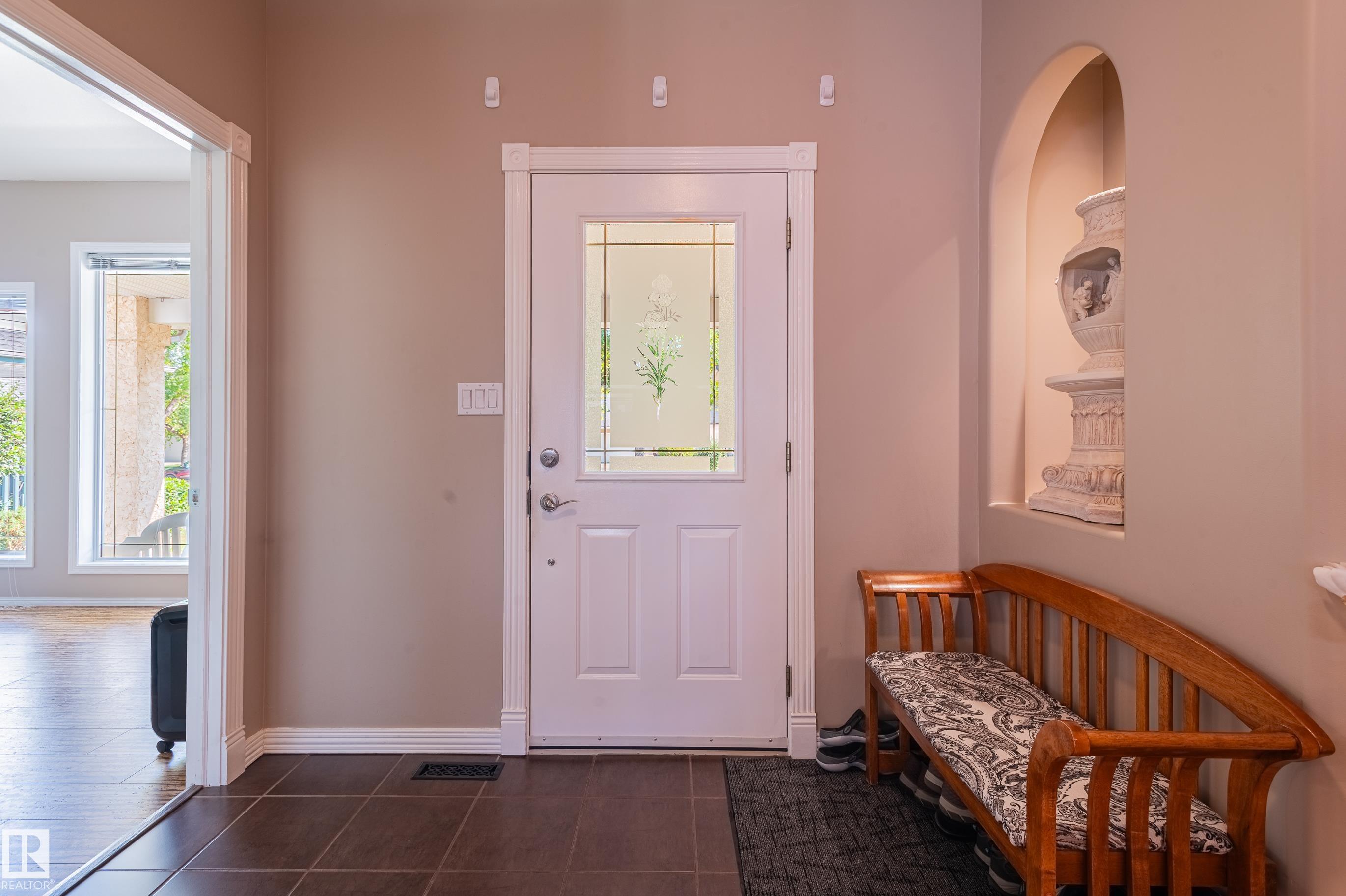 Photo 7 at 28 Oakdale Place, Oakmont, St. Albert