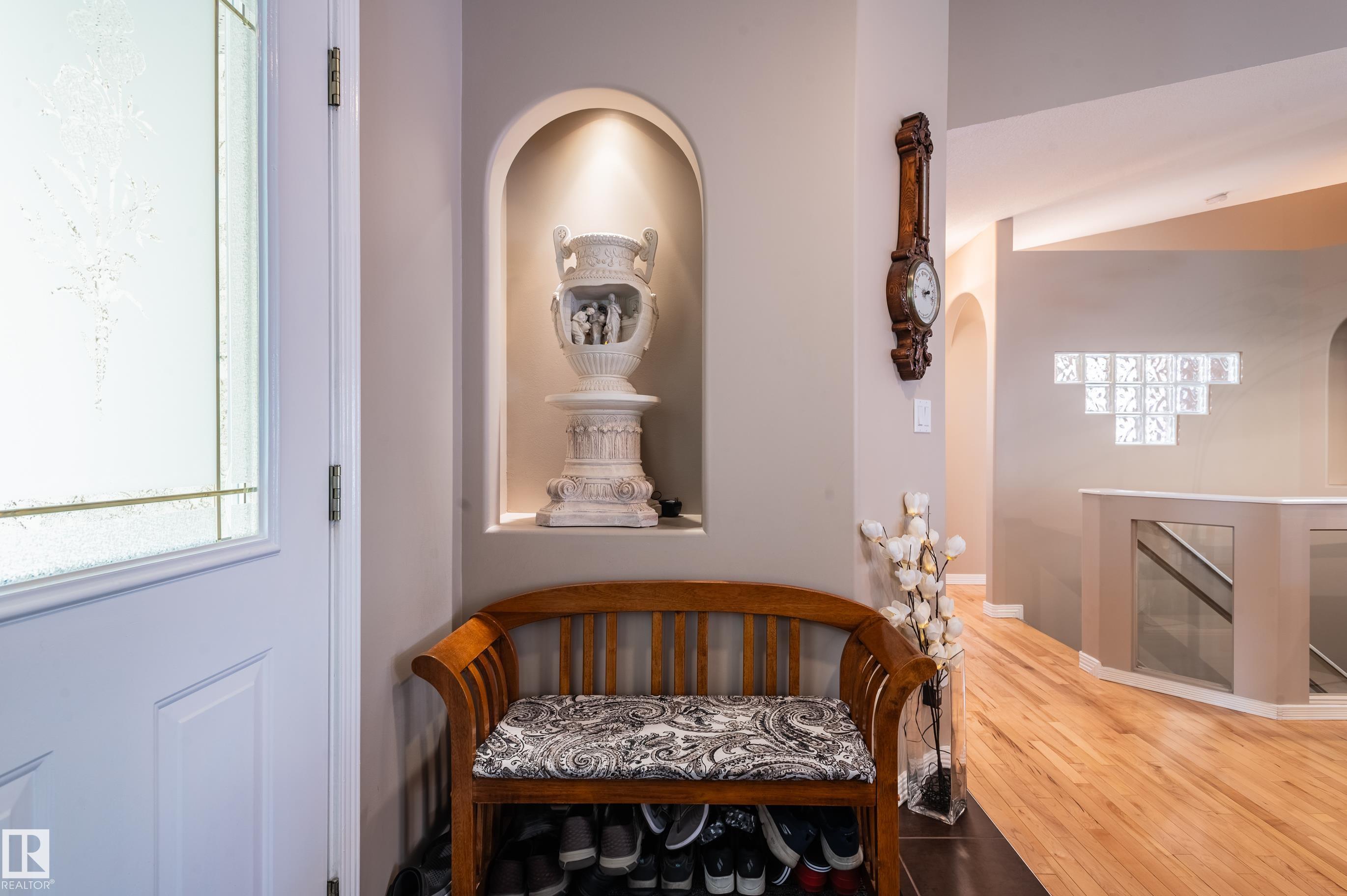Photo 9 at 28 Oakdale Place, Oakmont, St. Albert