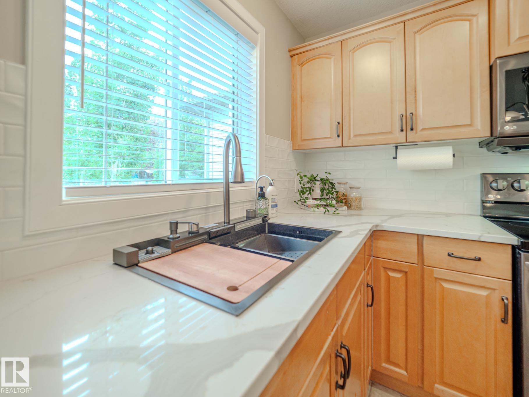 Photo 30 at 5307 61 Street, Eaglemont Heights, Beaumont