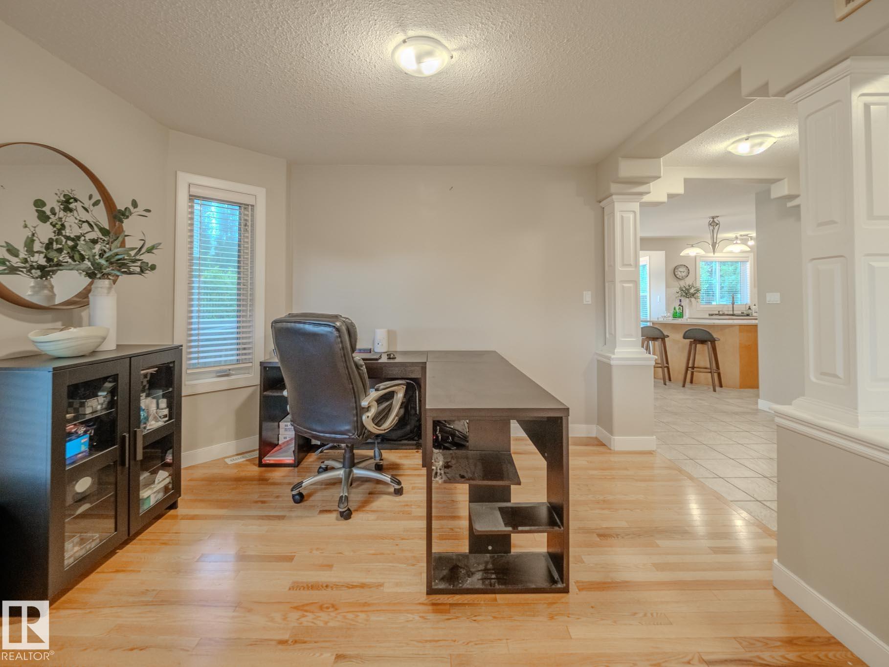 Photo 6 at 5307 61 Street, Eaglemont Heights, Beaumont