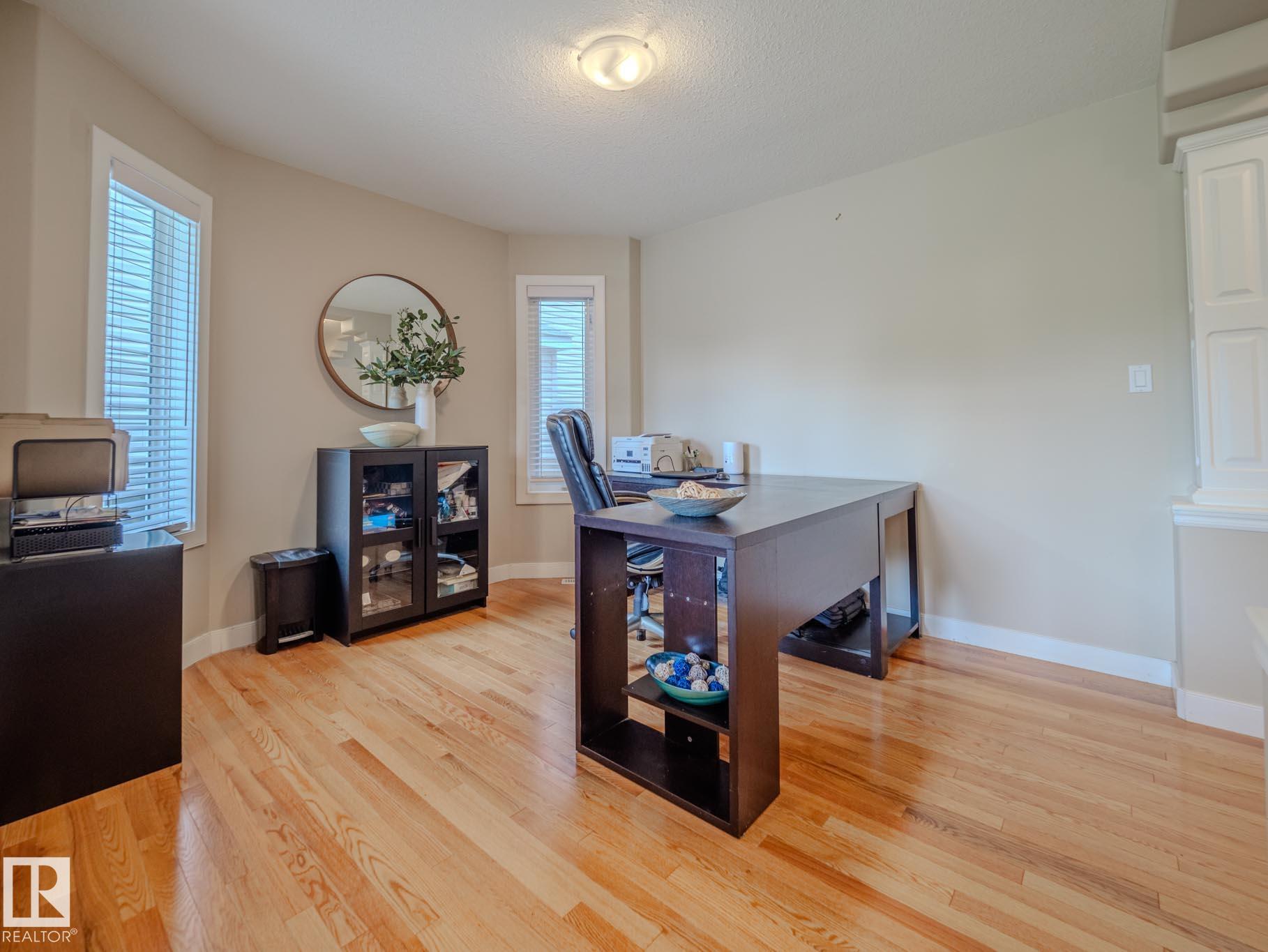 Photo 7 at 5307 61 Street, Eaglemont Heights, Beaumont