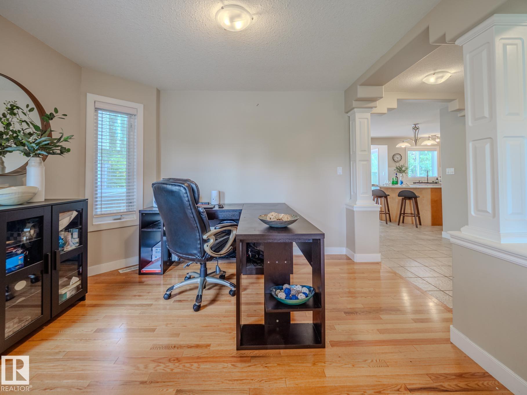 Photo 8 at 5307 61 Street, Eaglemont Heights, Beaumont