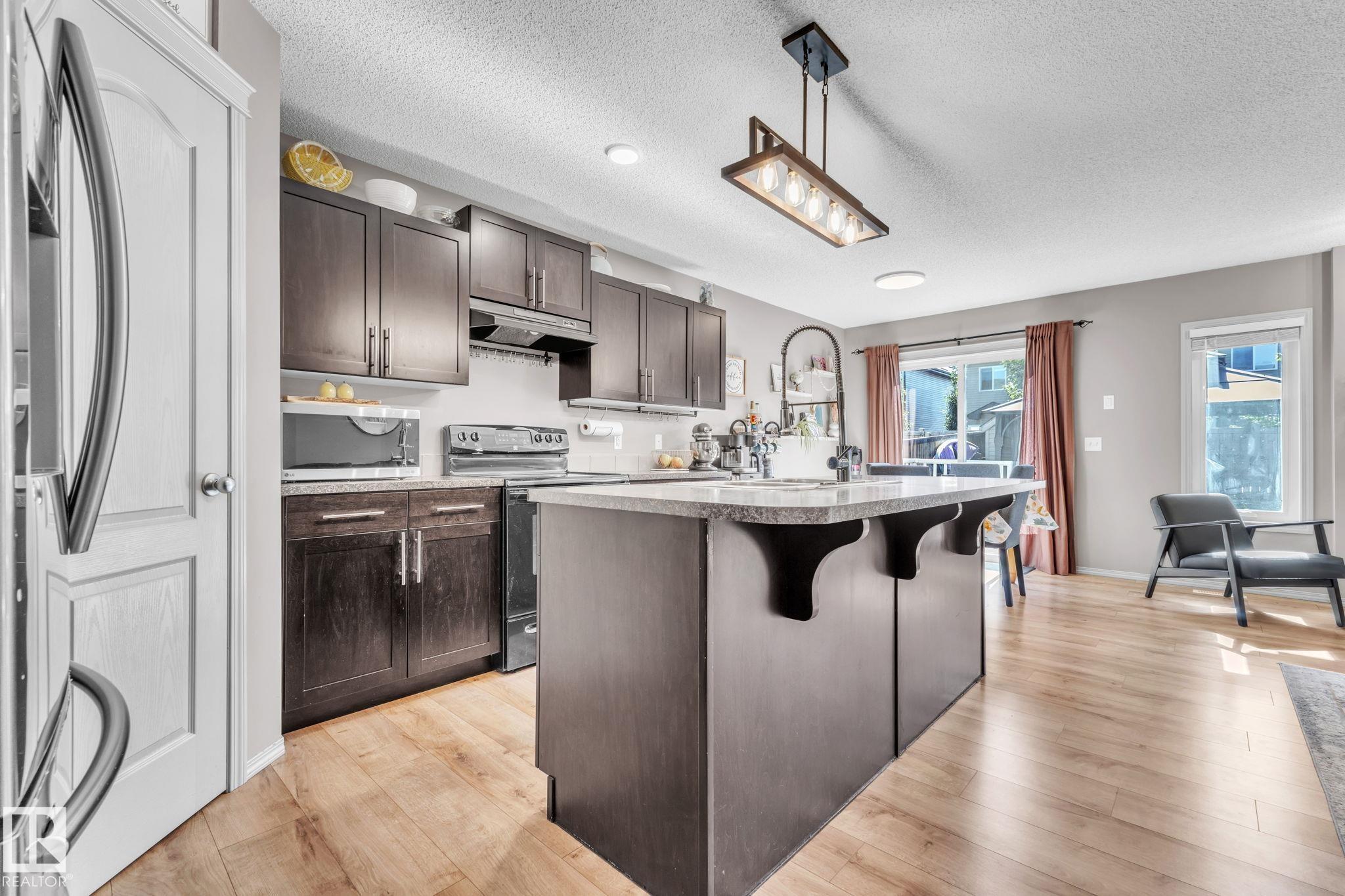 Photo 10 at 13 Springwood Way, Spruce Ridge, Spruce Grove