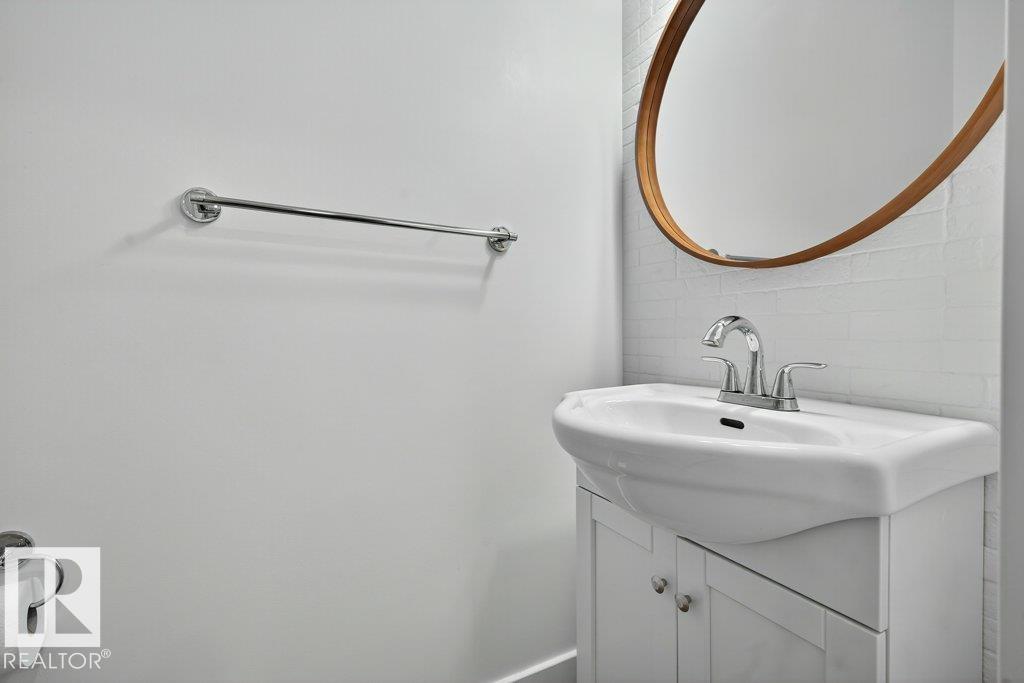 Photo 23 at 424 Genesis Court, Genesis On The Lakes, Stony Plain