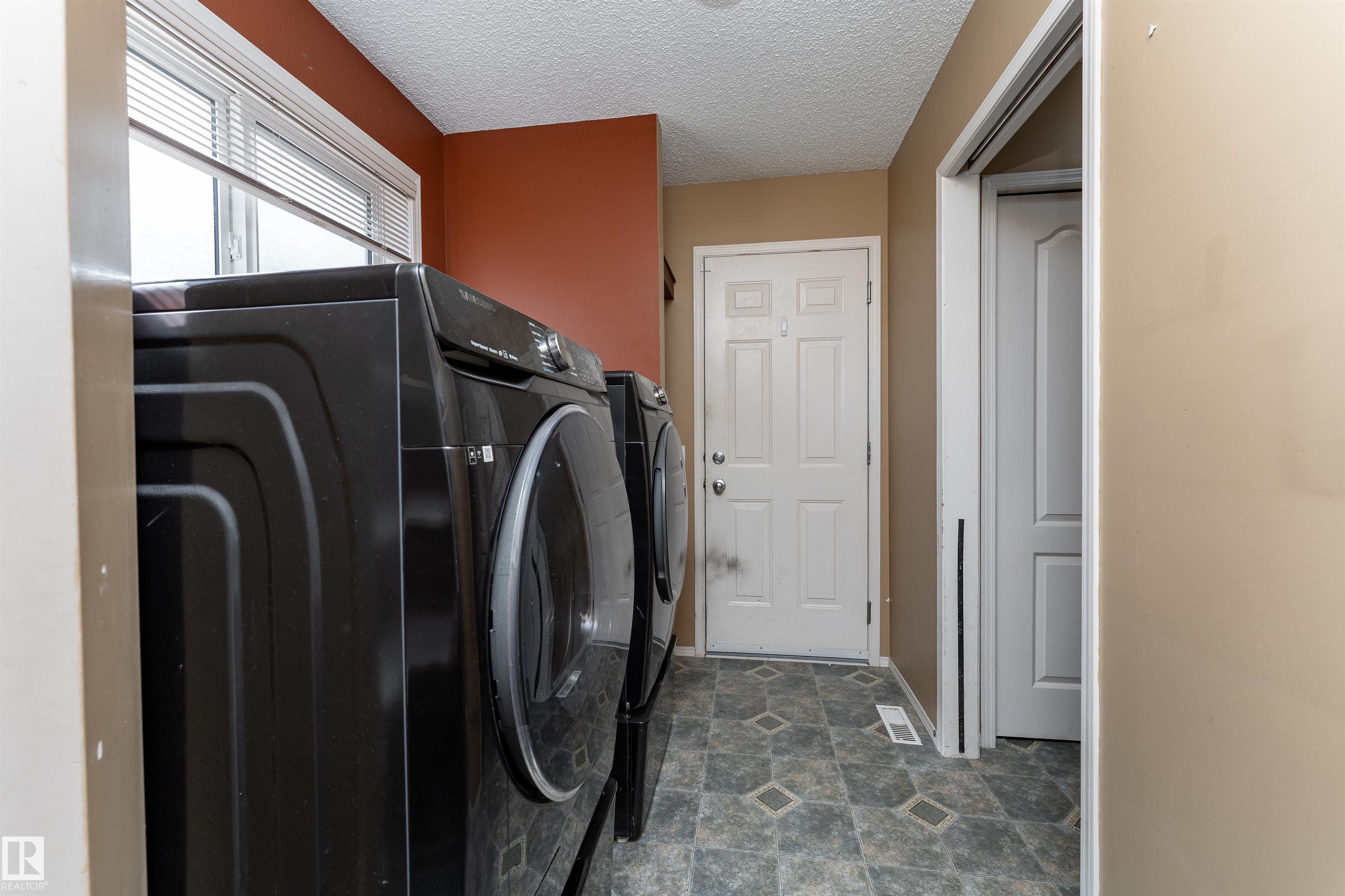 Photo 14 at 64 Leyland Way, Lakewood, Spruce Grove