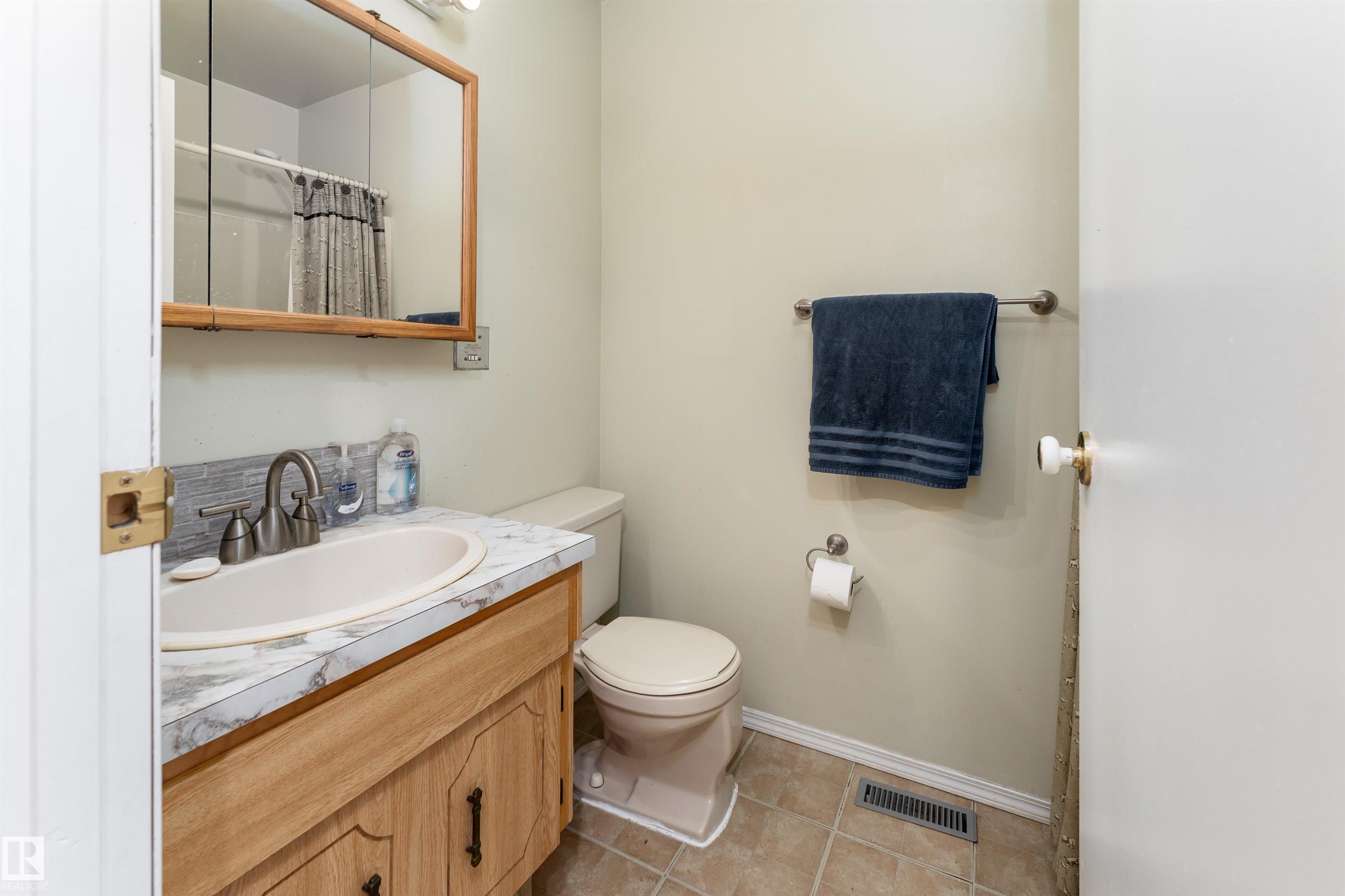 Photo 20 at 4114 43b Avenue, South Park, Leduc