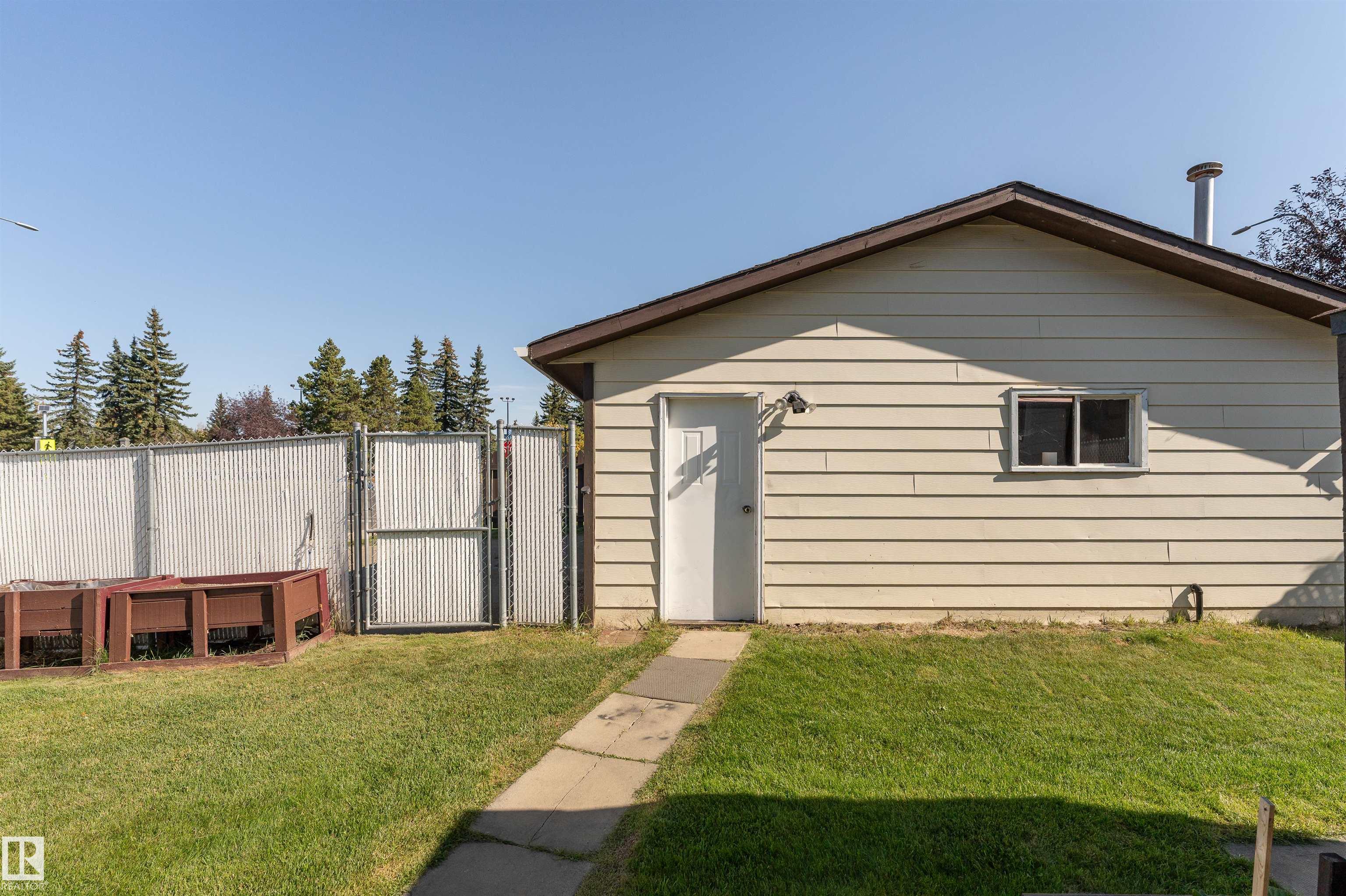 Photo 32 at 4114 43b Avenue, South Park, Leduc