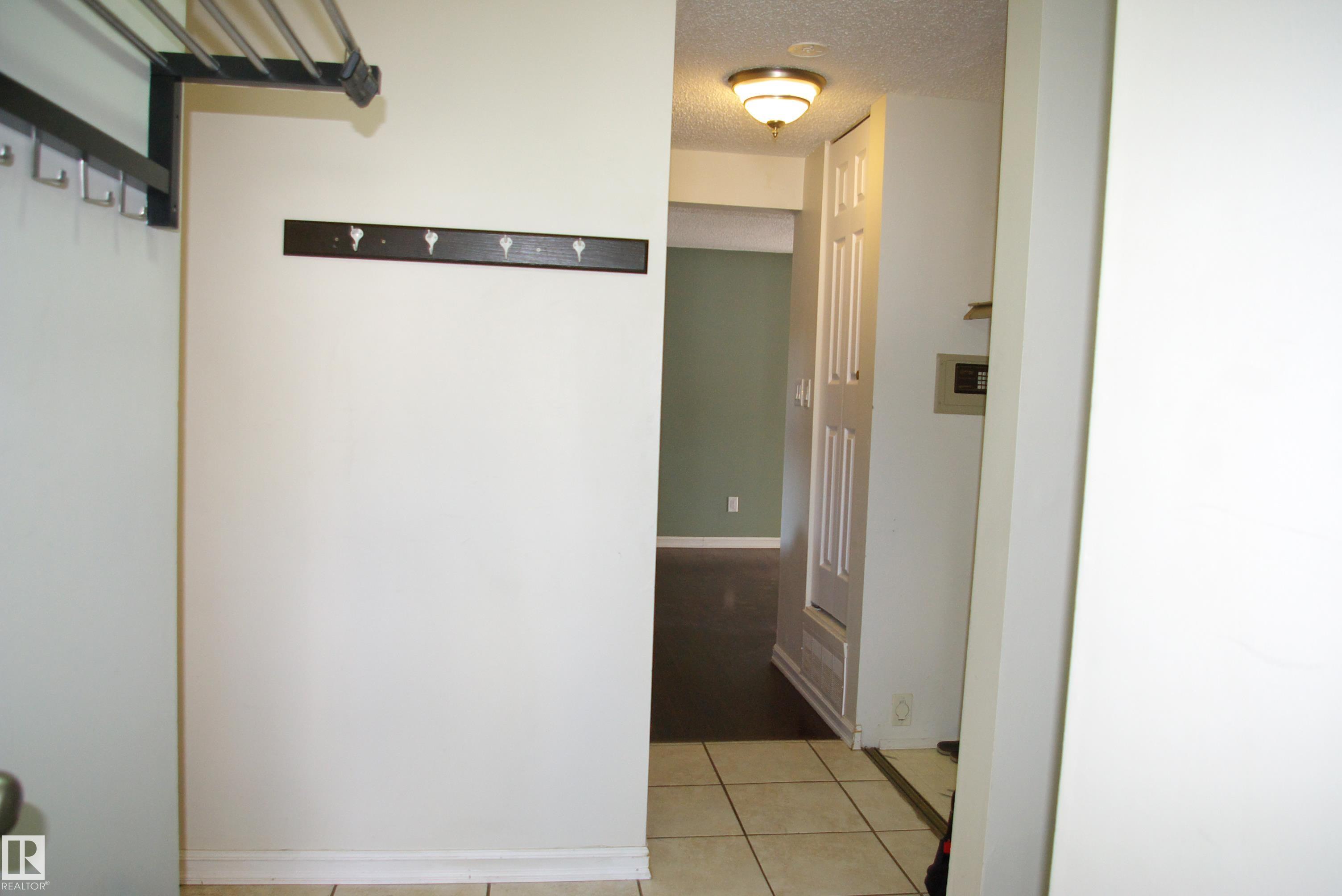 Photo 3 at 30 Greenfield Estates, Grandin, St. Albert
