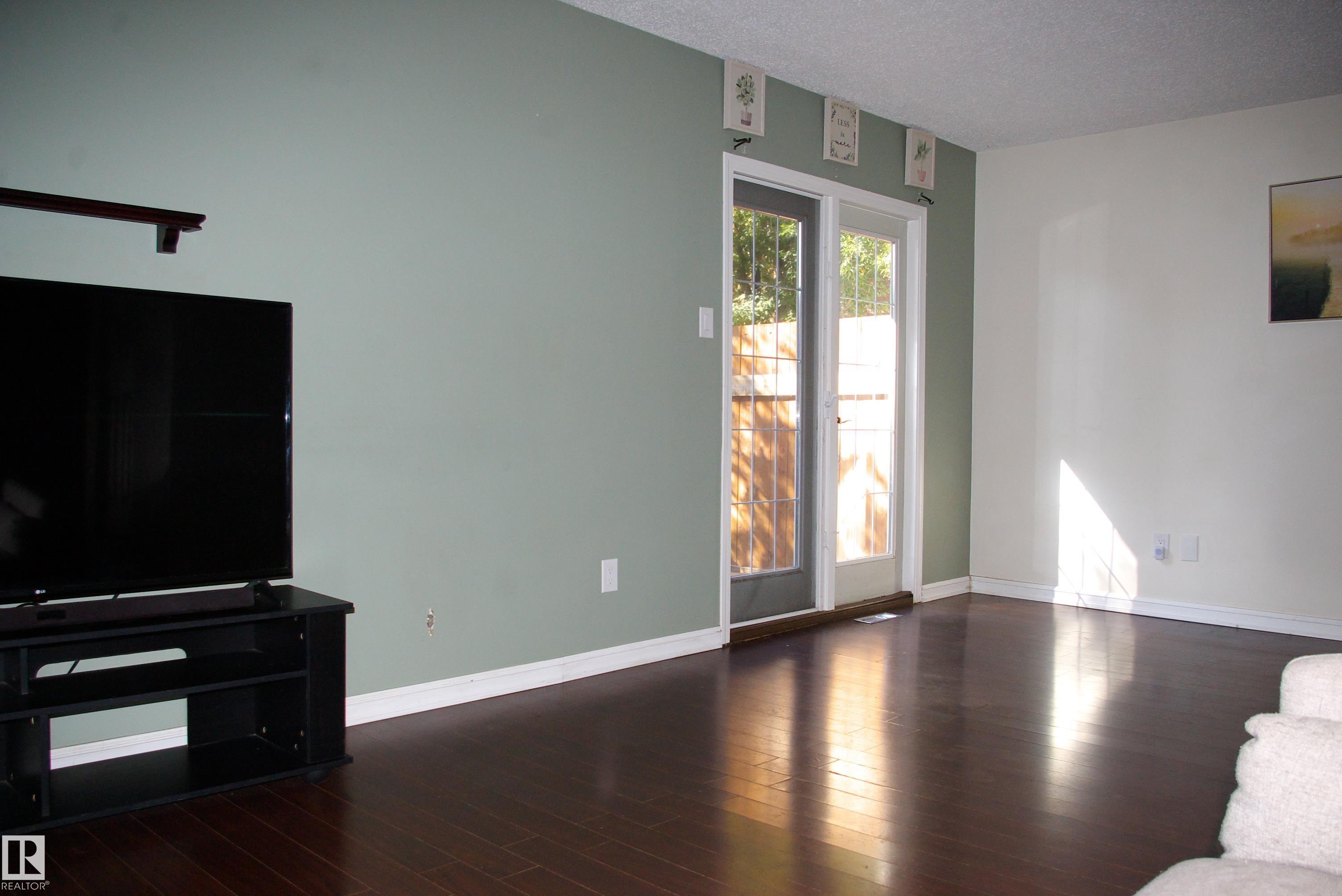 Photo 4 at 30 Greenfield Estates, Grandin, St. Albert