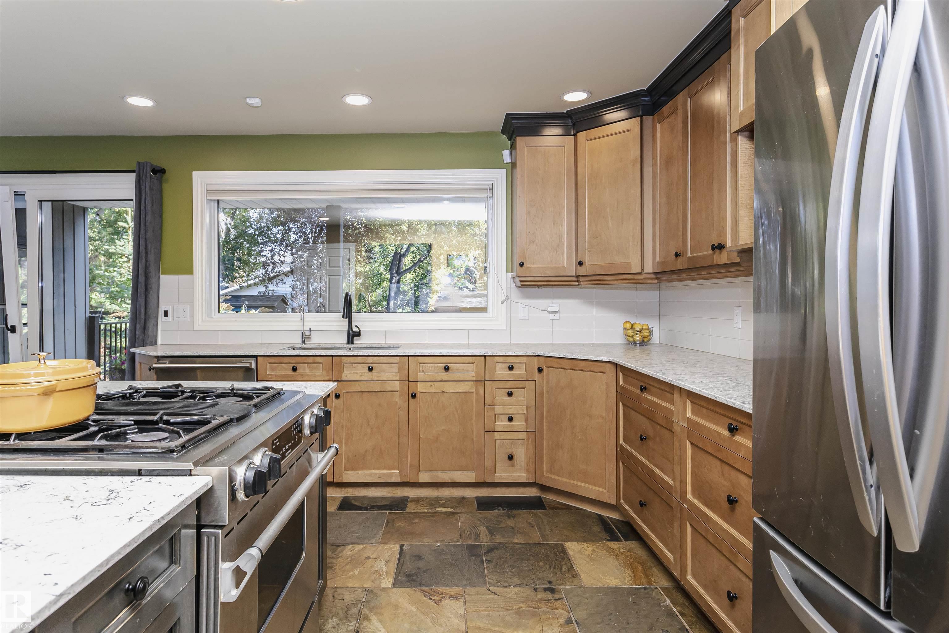 Photo 17 at 15104 42 Avenue NW, Ramsay Heights, Edmonton