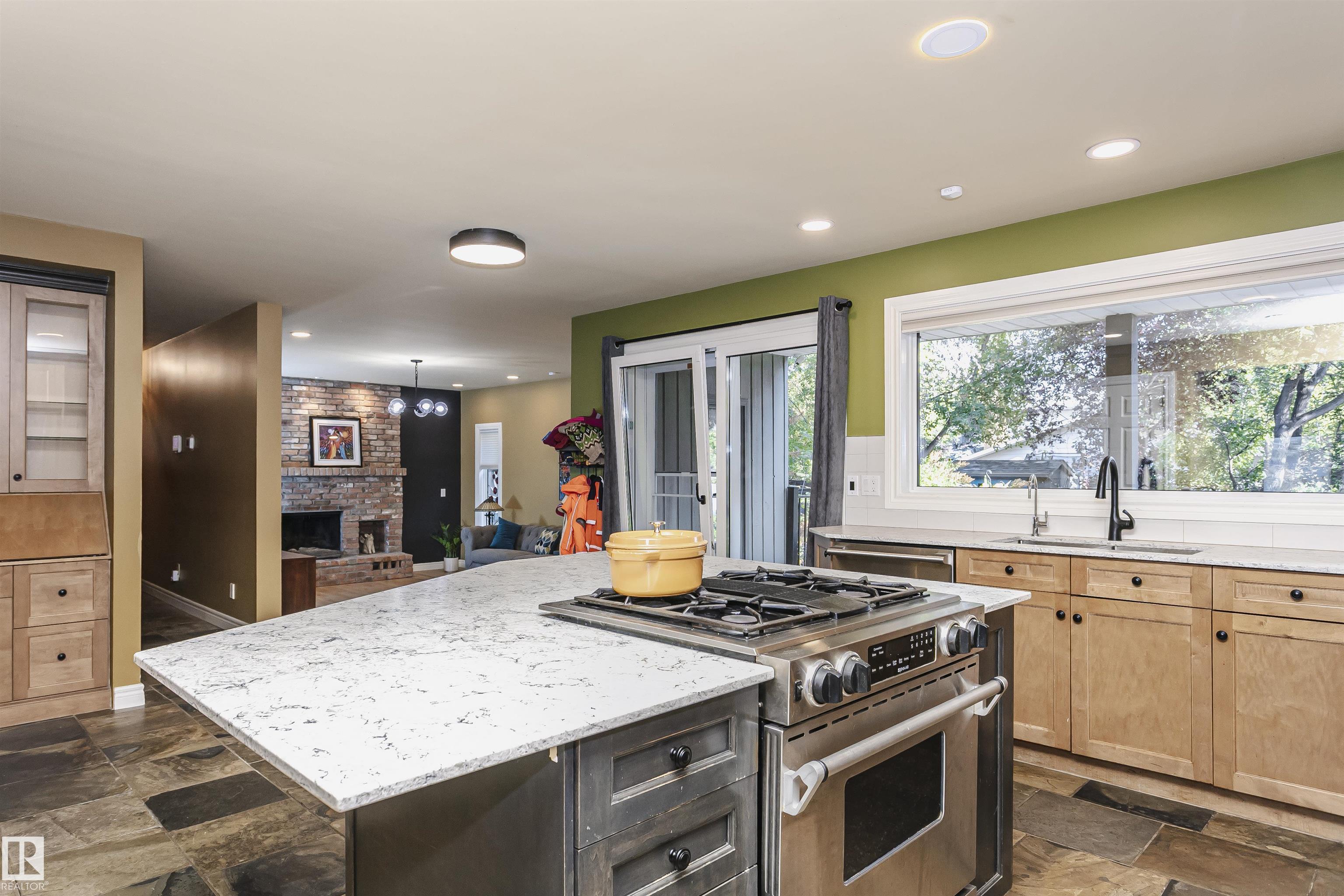 Photo 19 at 15104 42 Avenue NW, Ramsay Heights, Edmonton