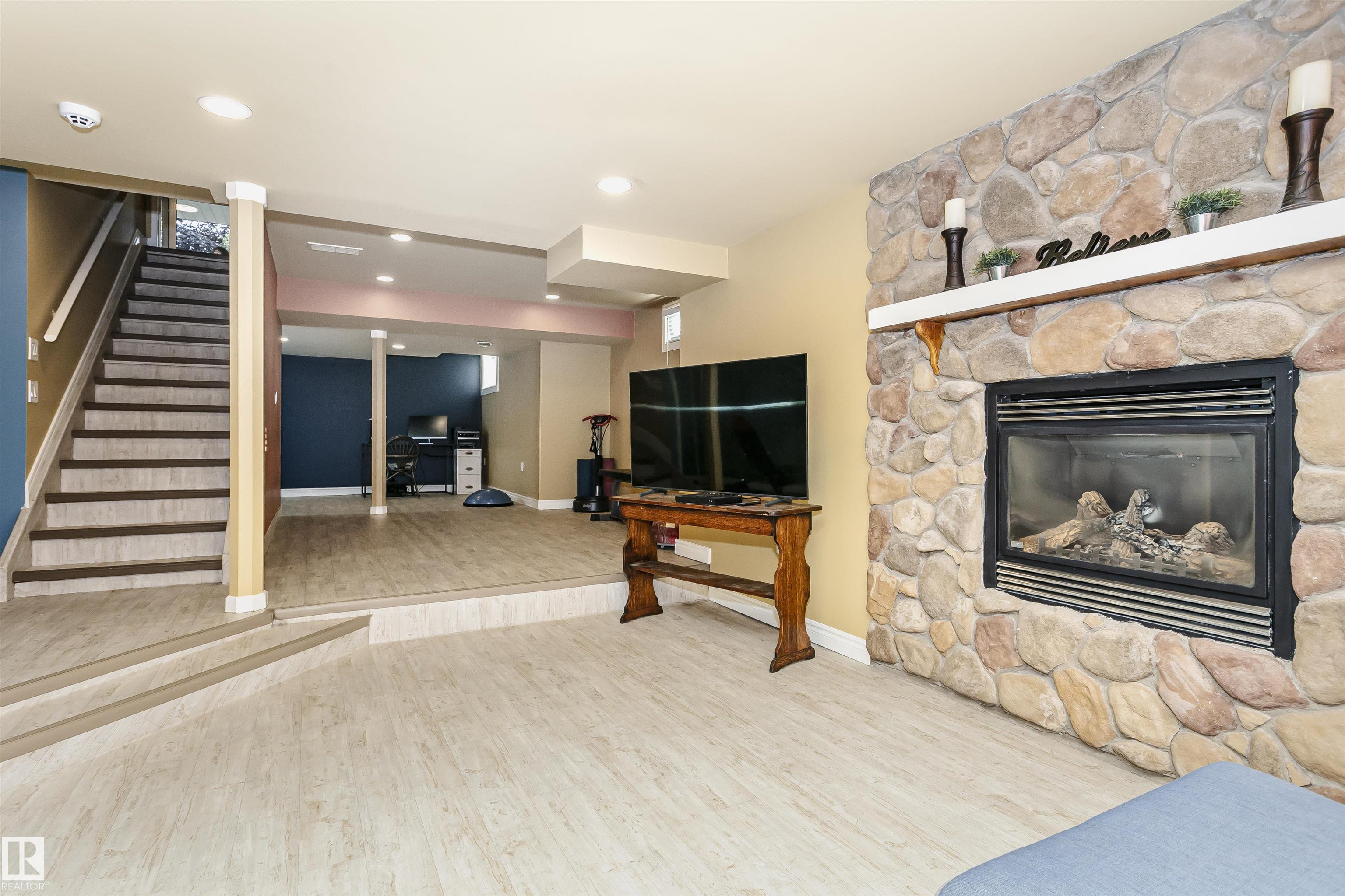 Photo 38 at 15104 42 Avenue NW, Ramsay Heights, Edmonton