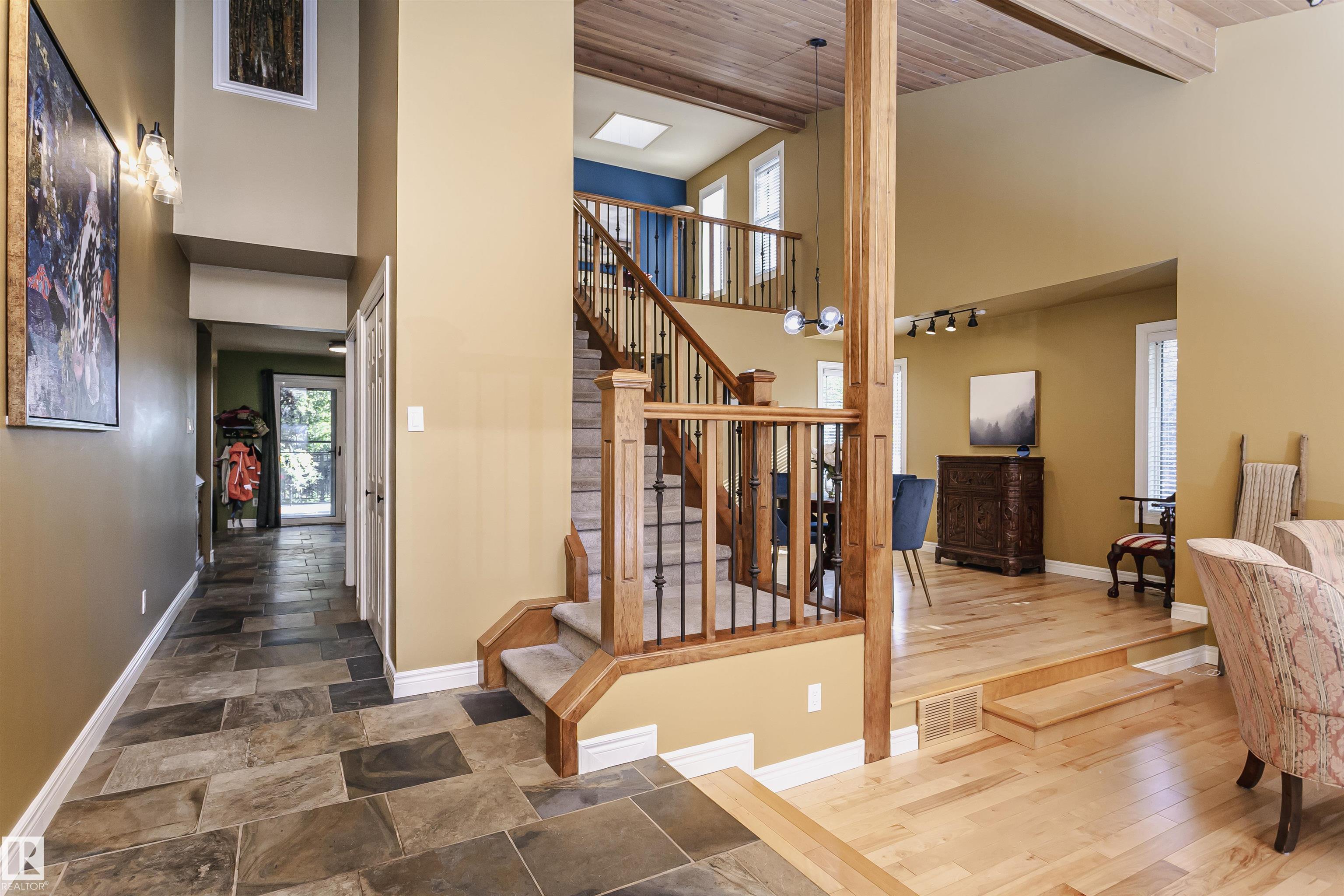 Photo 8 at 15104 42 Avenue NW, Ramsay Heights, Edmonton