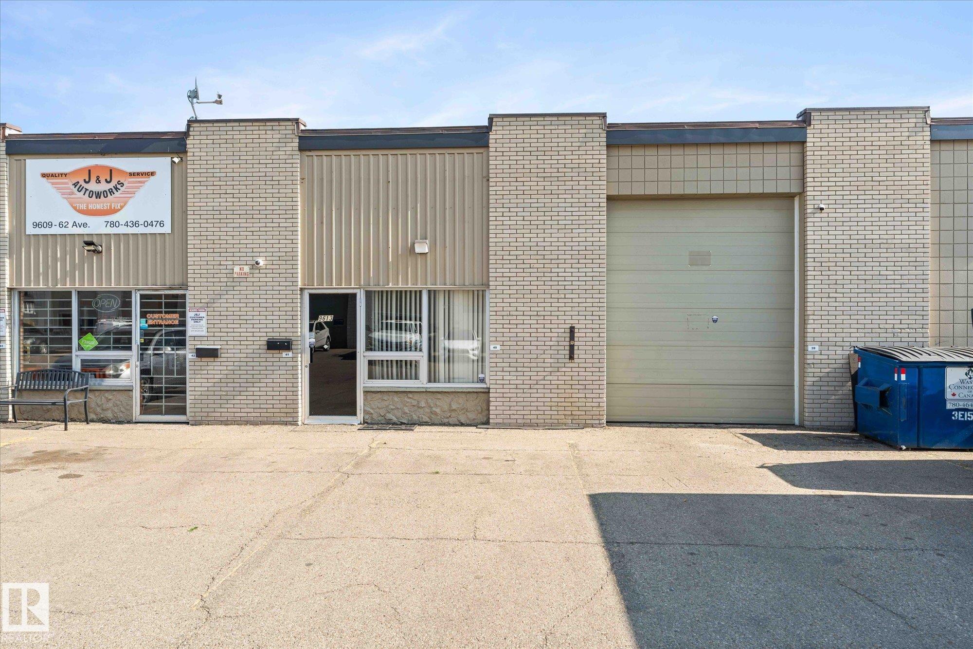 9613 62 AV NW